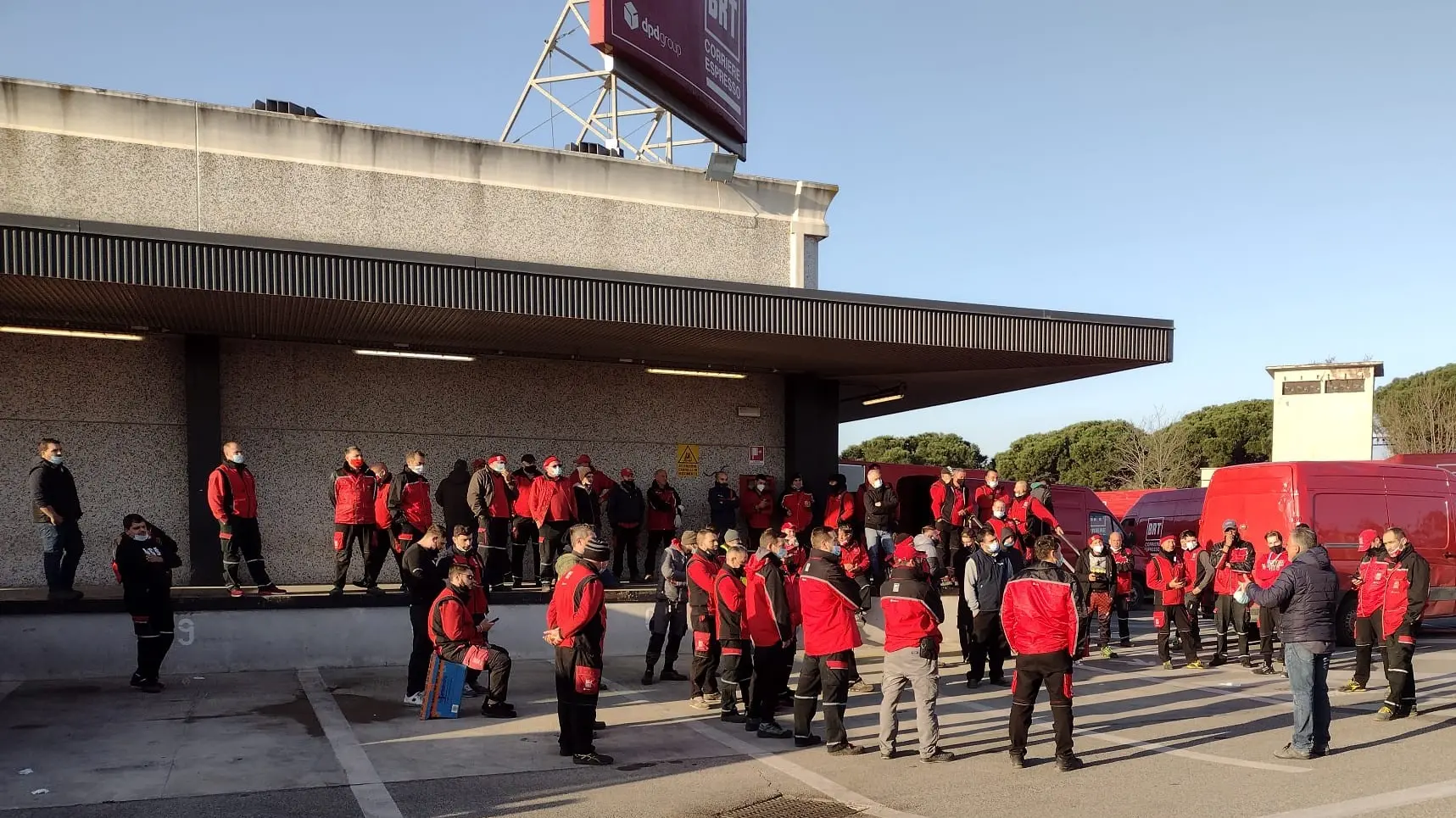 Lavoratori al voto: 5 sì anche per la logistica