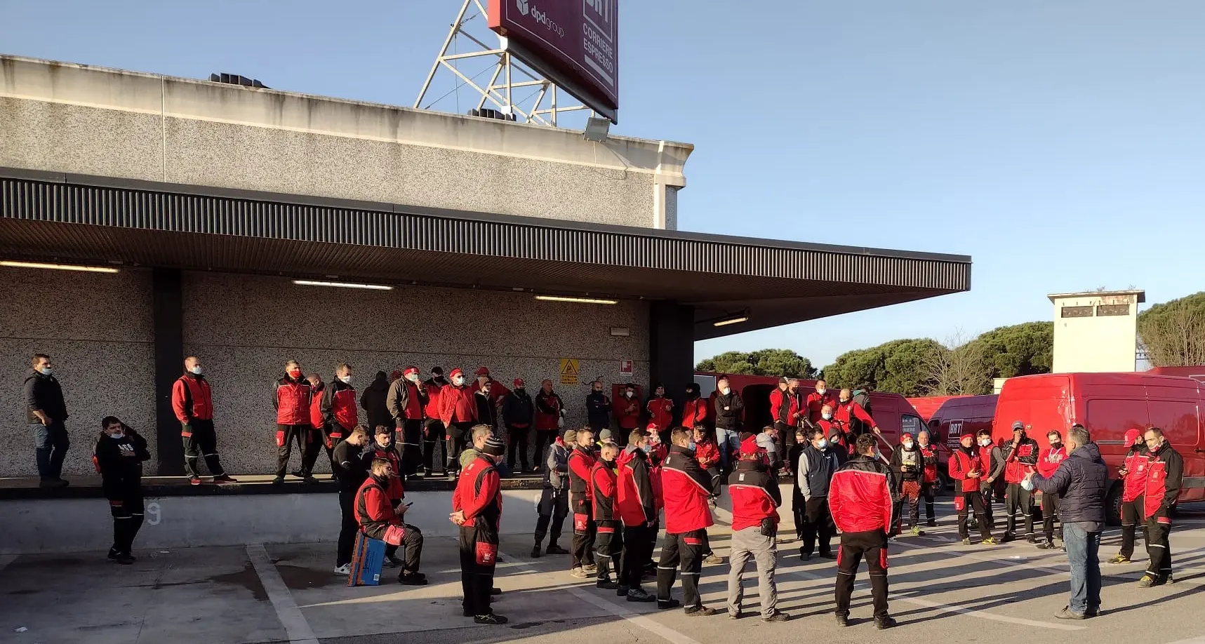 Lavoratori al voto: 5 sì anche per la logistica