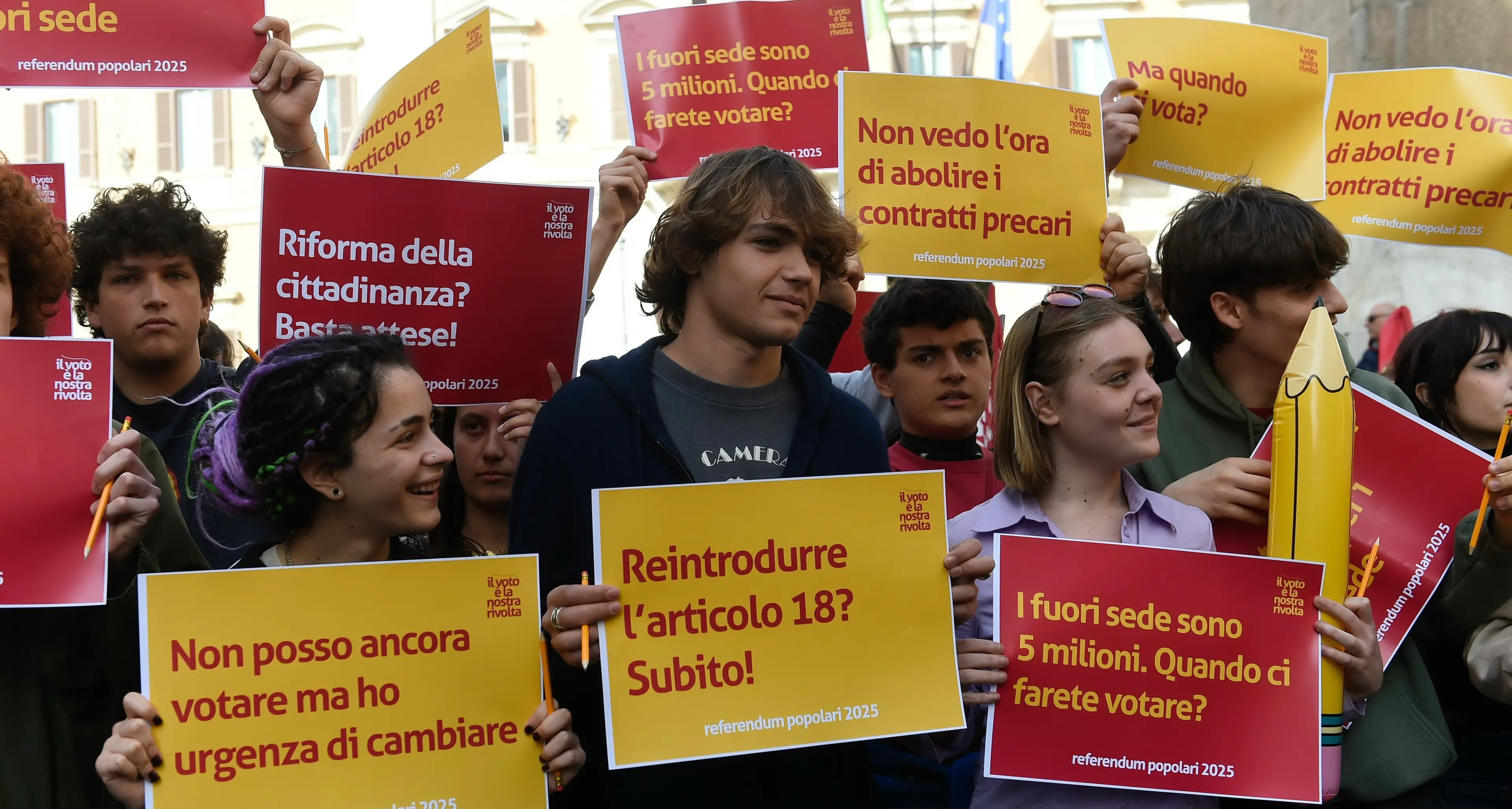 Identificati dalla polizia militanti Cgil in volantinaggio