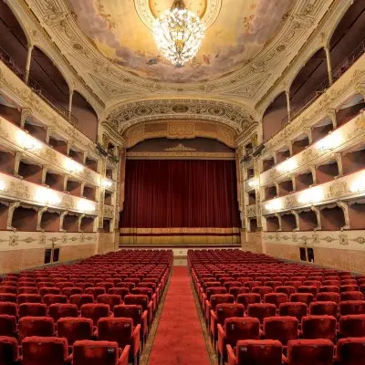 Teatro della Toscana, Massini nel mirino del governo
