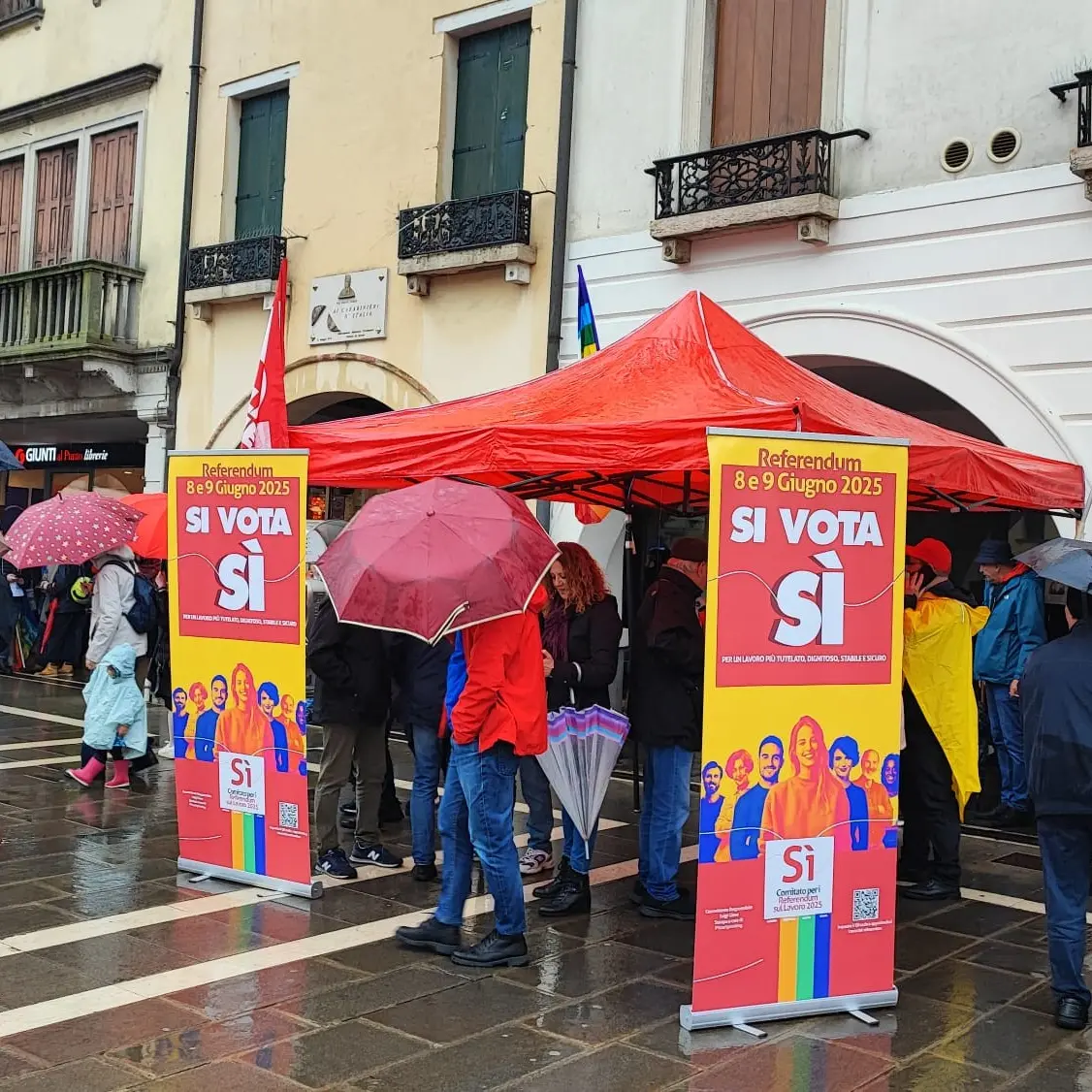 Referendum, a Venezia lungo weekend di volantinaggi
