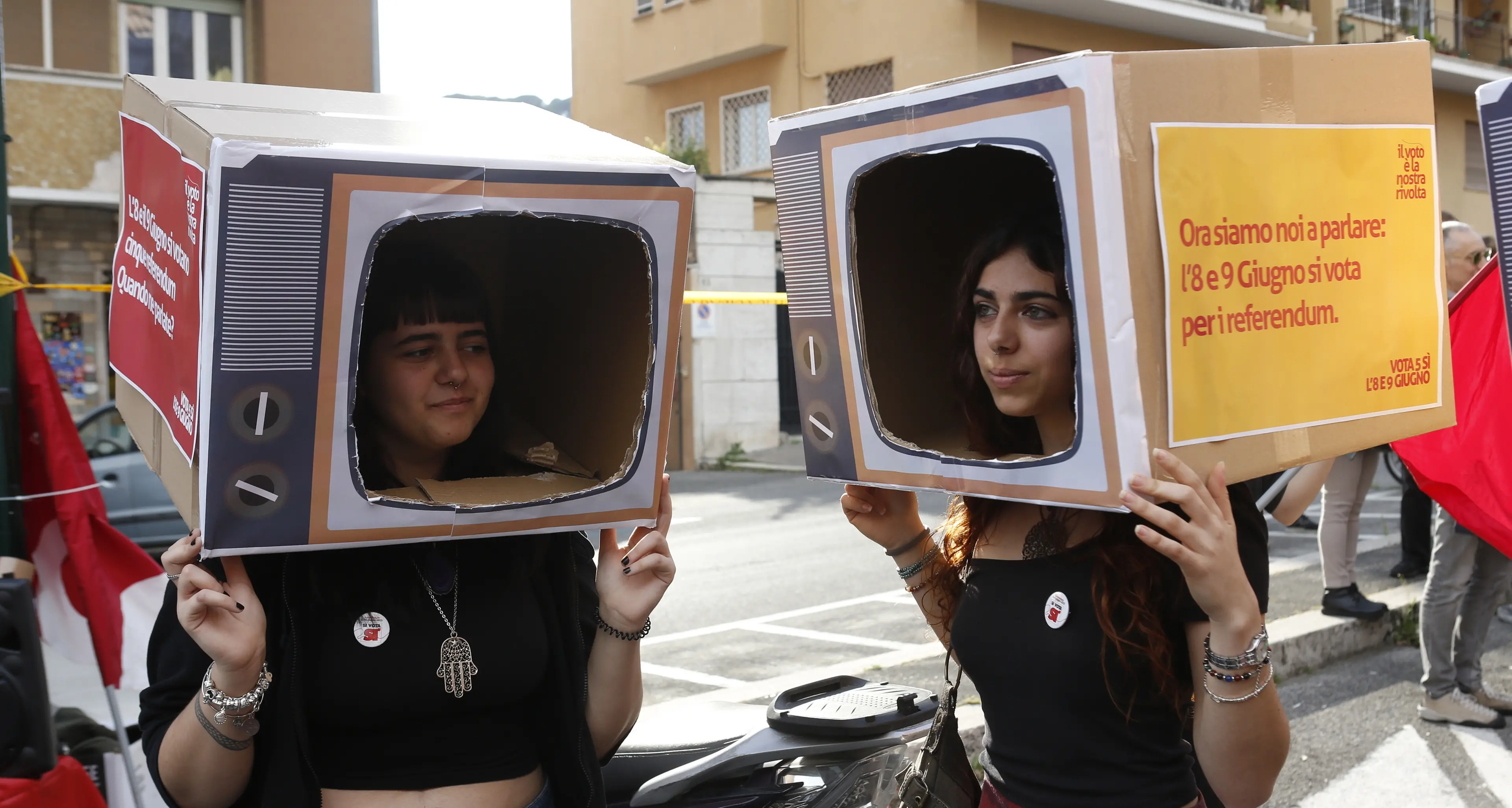 Agcom: “Televisioni e radio devono coprire il referendum”