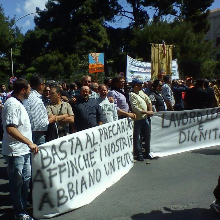 Per questi precari, per tutti i precari