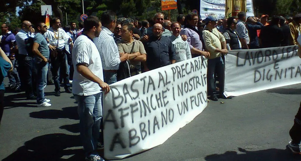 Per questi precari, per tutti i precari