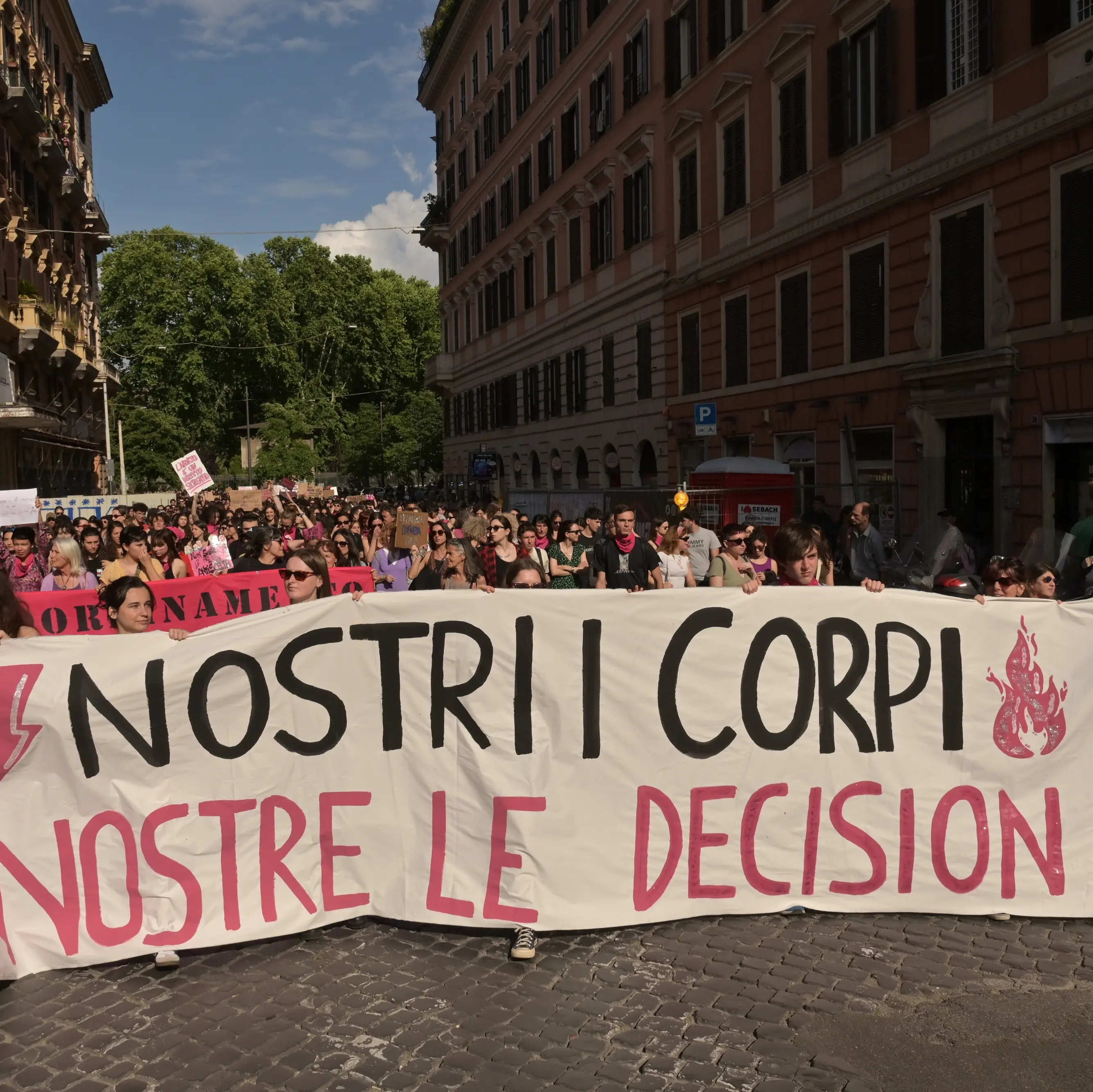 “Sicura di voler abortire?”: le frasi che non vogliamo più sentire