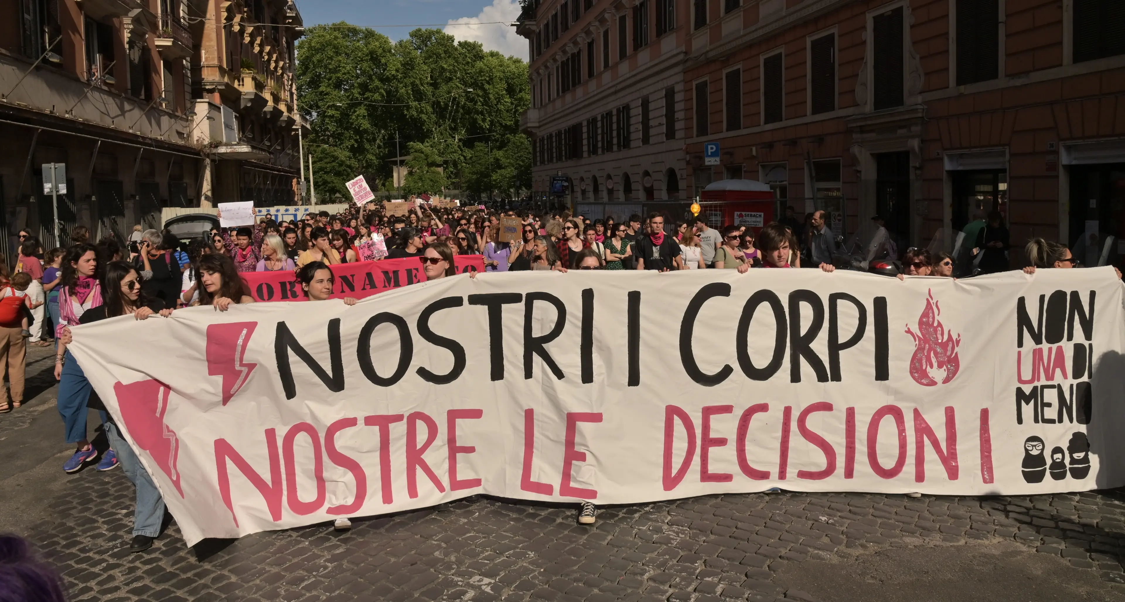 “Sicura di voler abortire?”: le frasi che non vogliamo più sentire