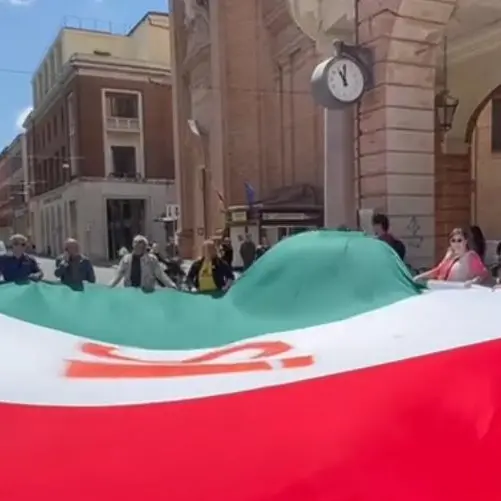 “Andate a votare anche per noi”. La Carovana per la Cittadinanza a Forlì e Cesena
