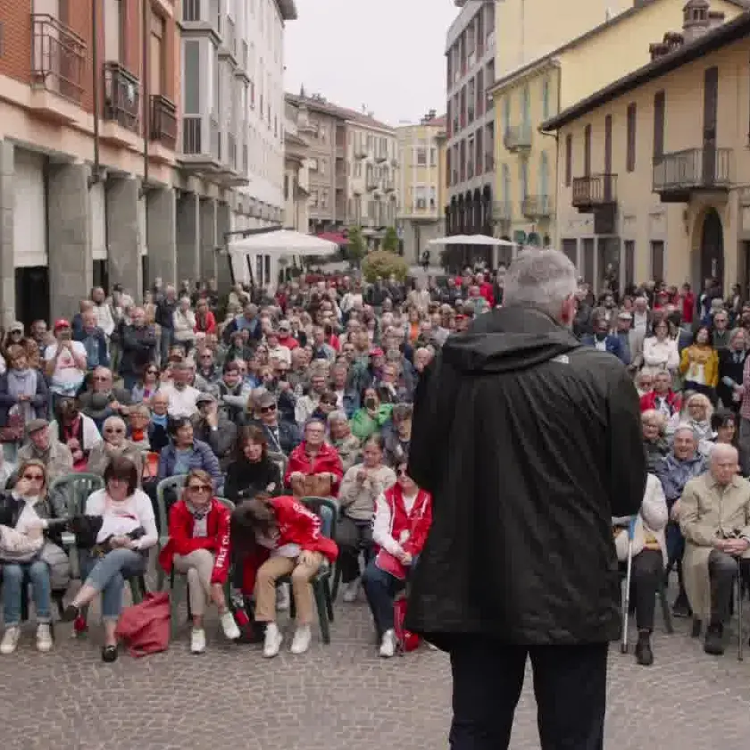 Landini nelle strade e nelle piazze per il referendum