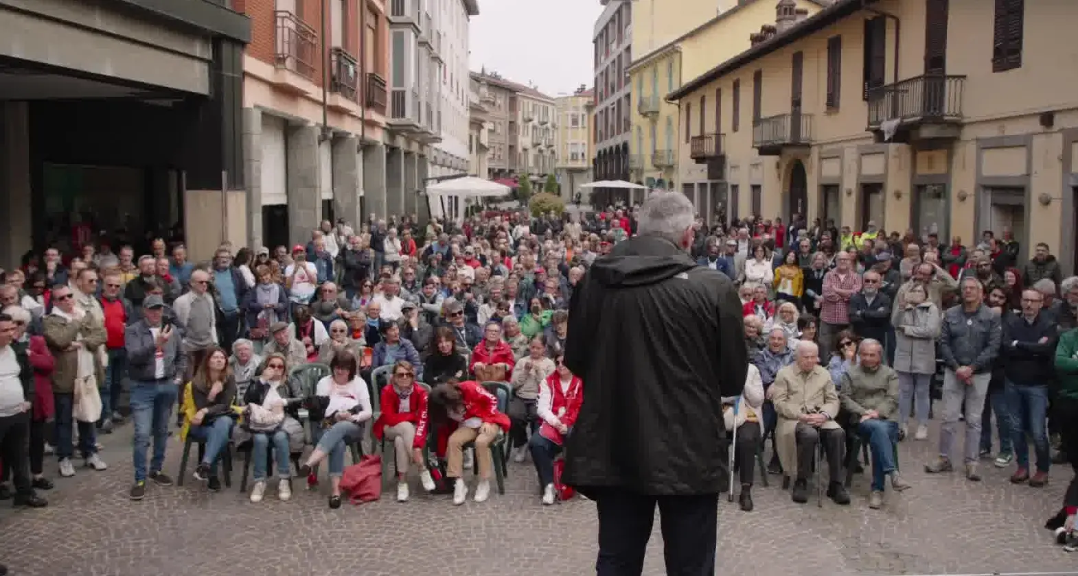 Landini nelle strade e nelle piazze per il referendum