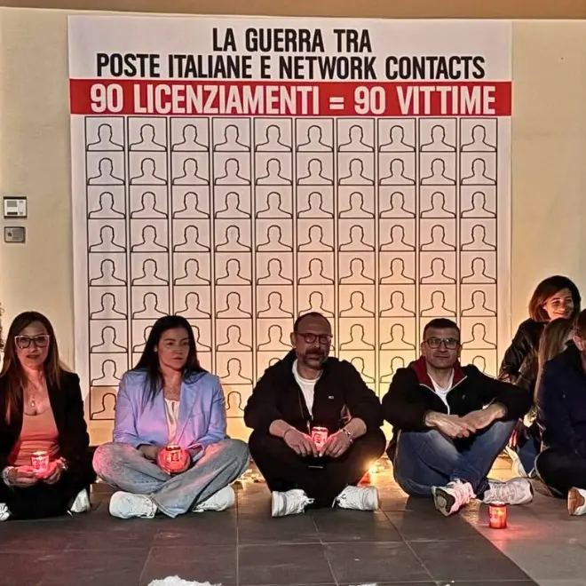 “No ai licenziamenti”: occupato il terrazzo di Network Contacts