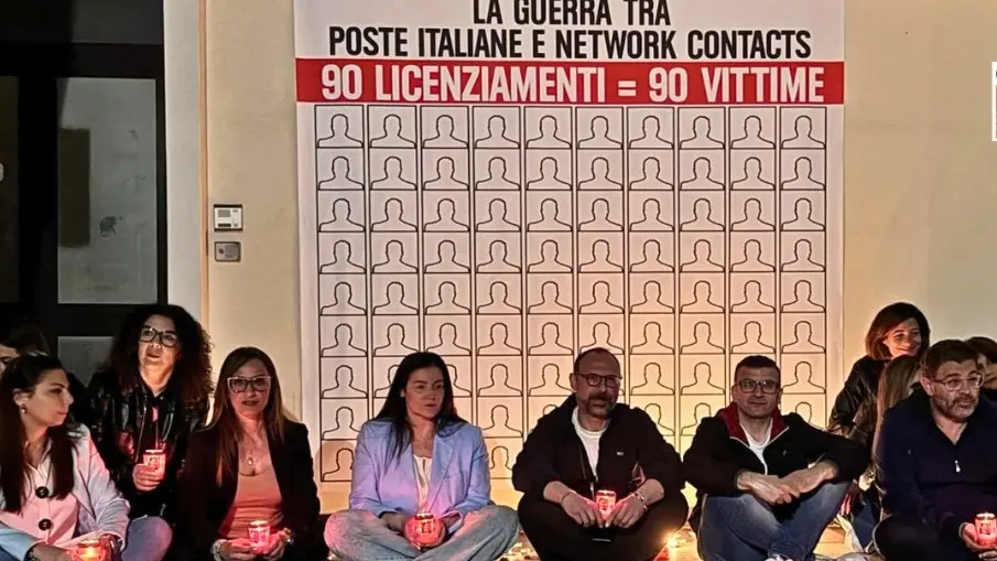 “No ai licenziamenti”: occupato il terrazzo di Network Contacts