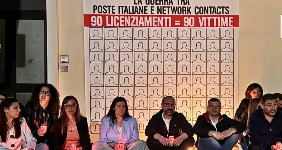 “No ai licenziamenti”: occupato il terrazzo di Network Contacts
