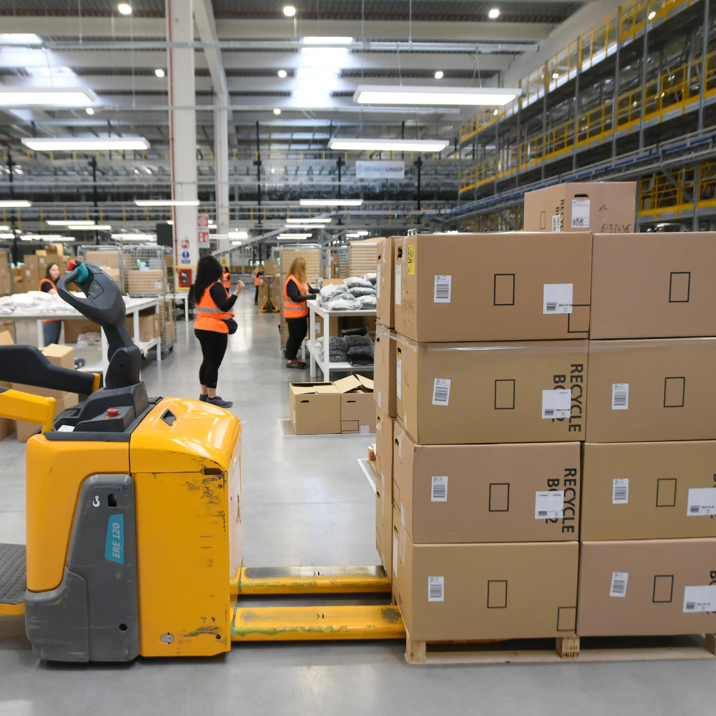 Crollano i diritti dei lavoratori, soprattutto in Italia