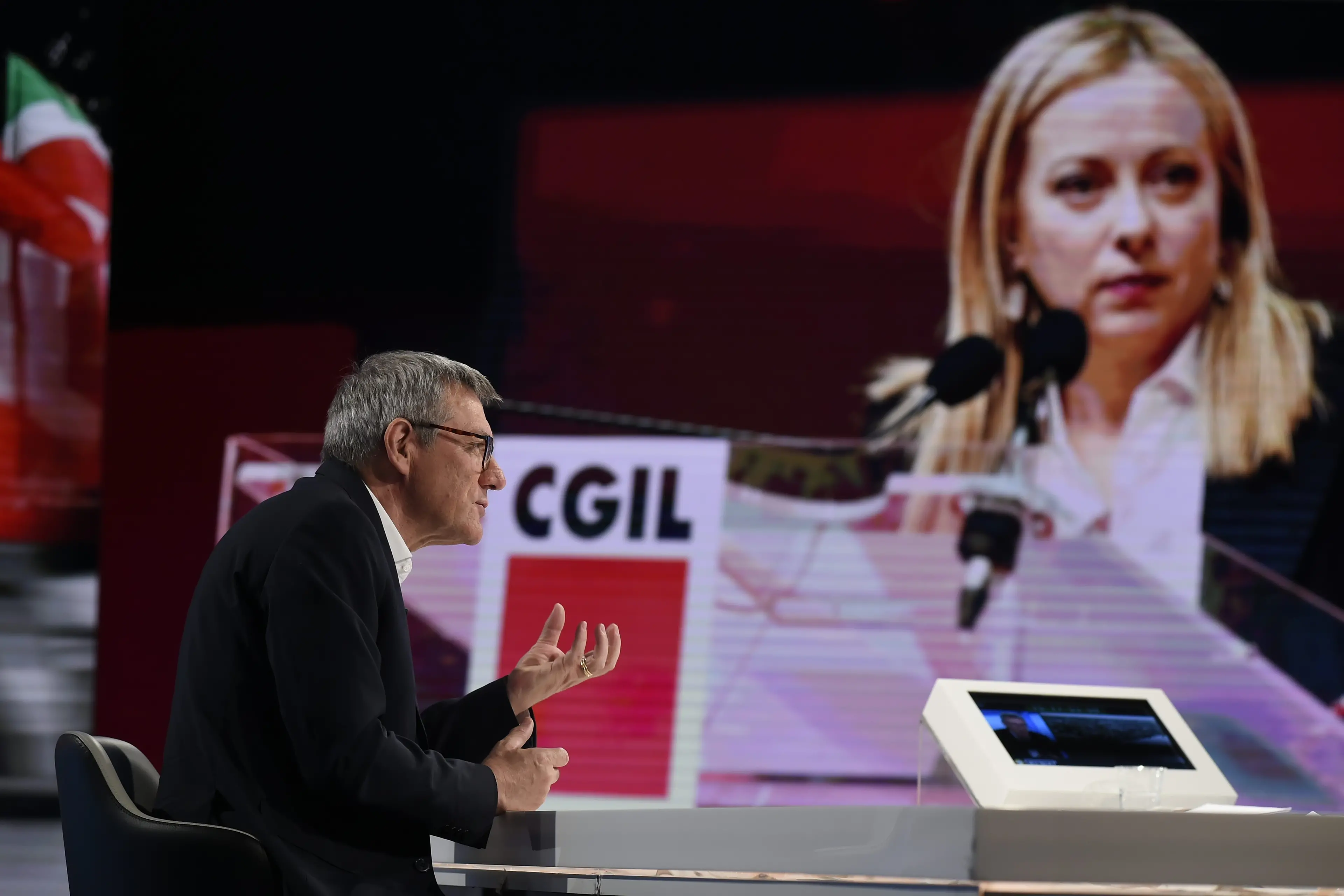 Landini contro Meloni: “Non prendere la scheda è come non andare a votare”