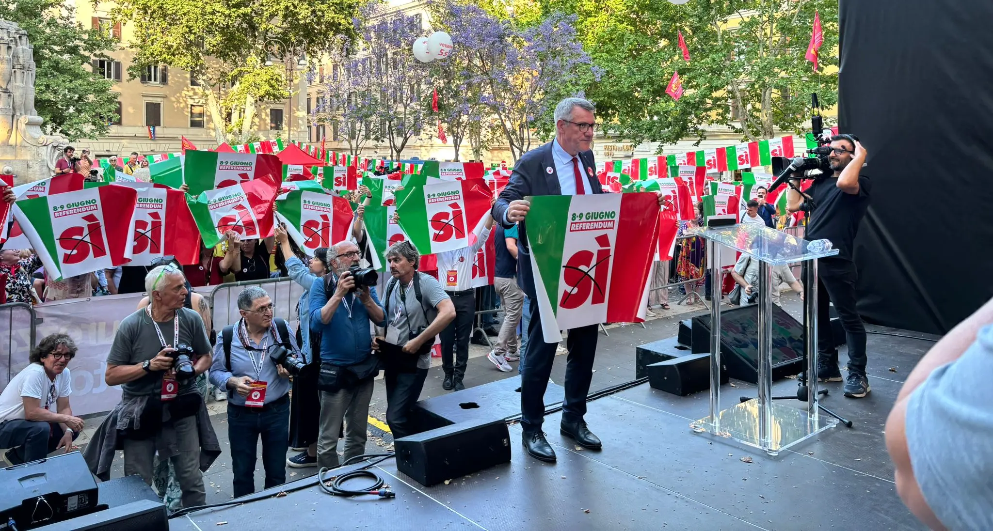 Landini: “Andiamo a votare per rafforzare la democrazia”