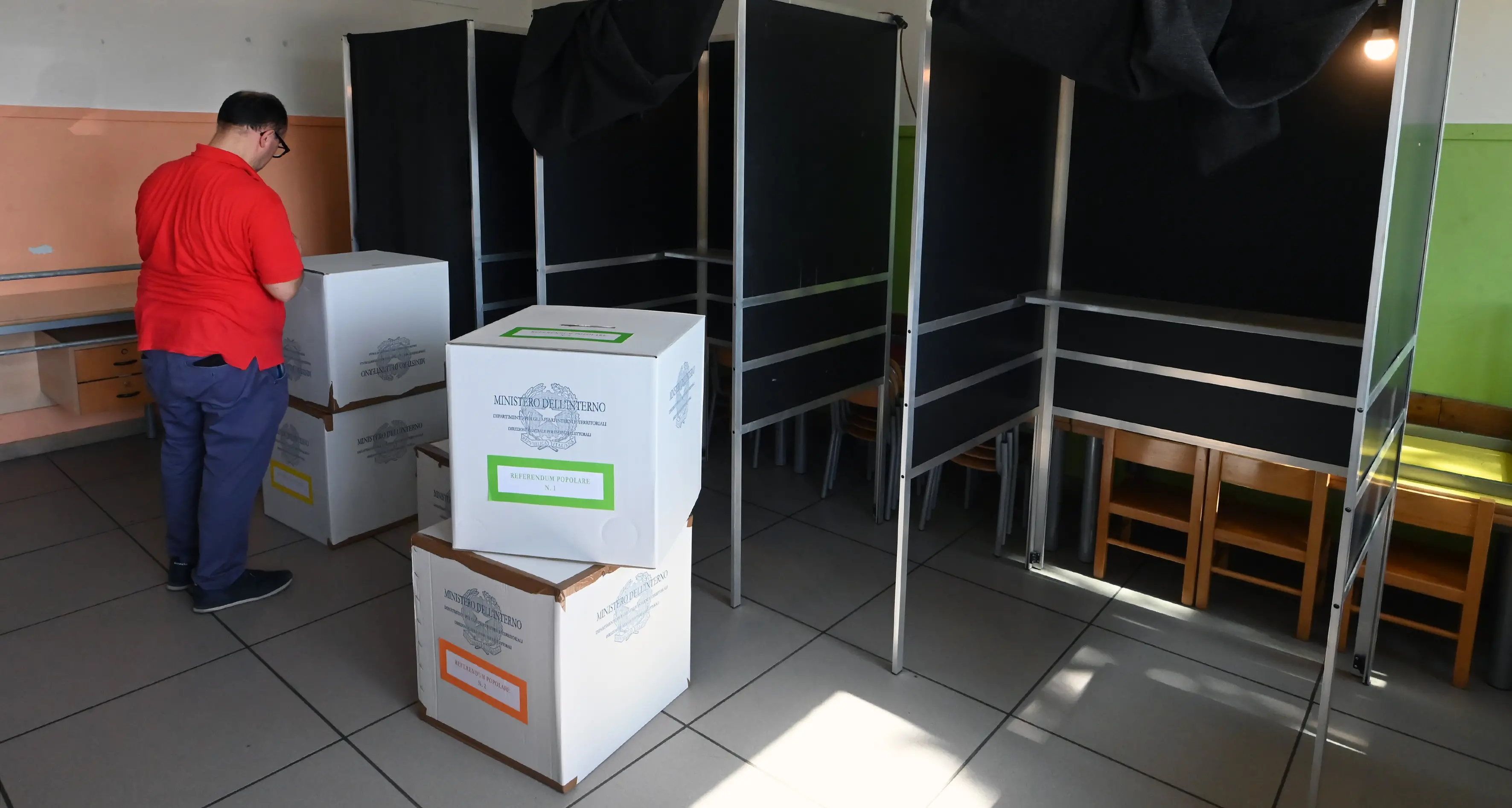 Referendum, alle 23 ha votato il 22,7%