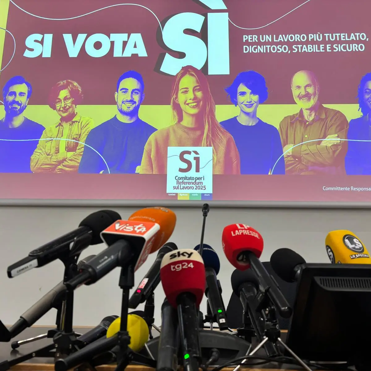 Referendum, la conferenza stampa di Maurizio Landini