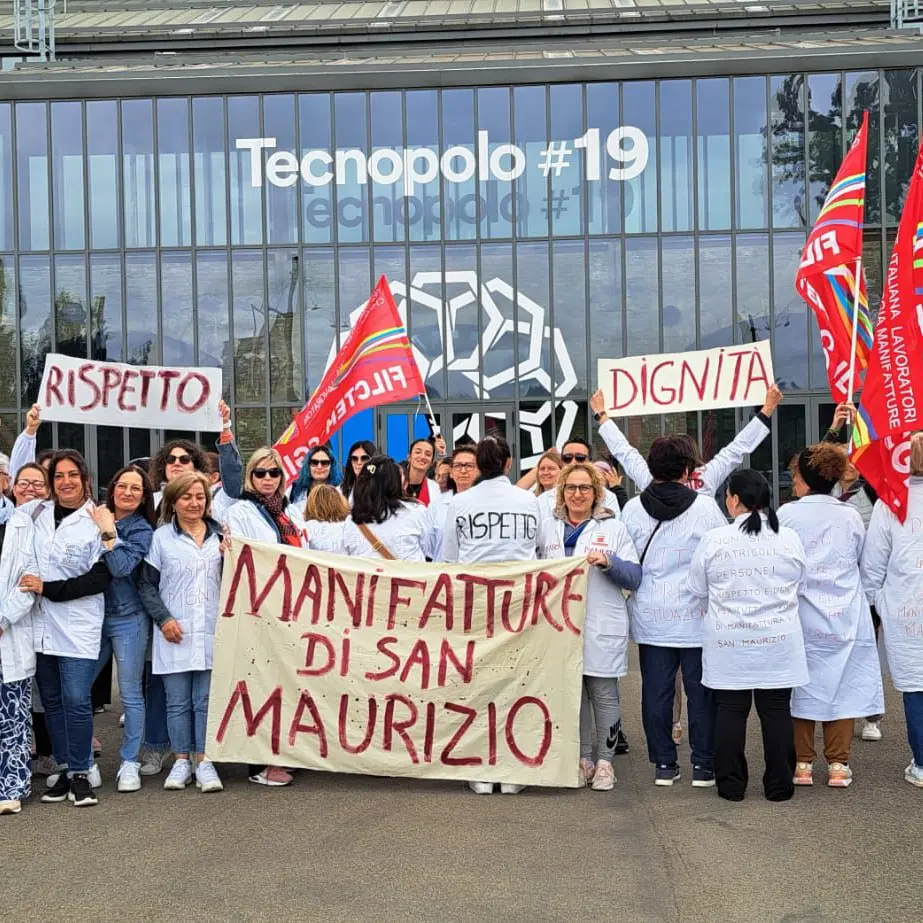 Ci hanno chiamato “mucche da mungere”, tutte in sciopero alla Manifattura San Maurizio