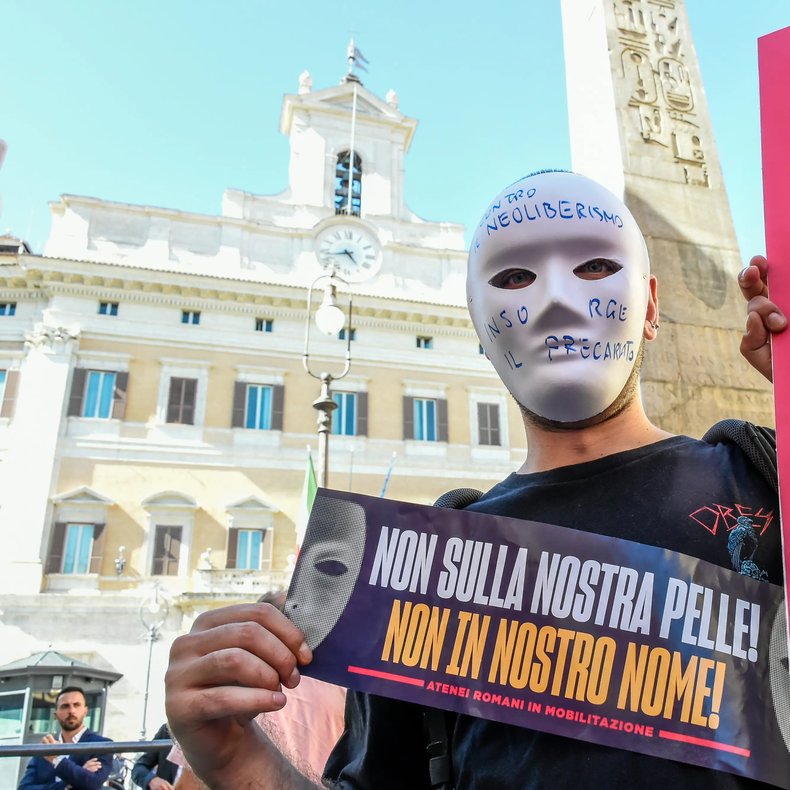 Alessandra, vita e morte di un’insegnante precaria