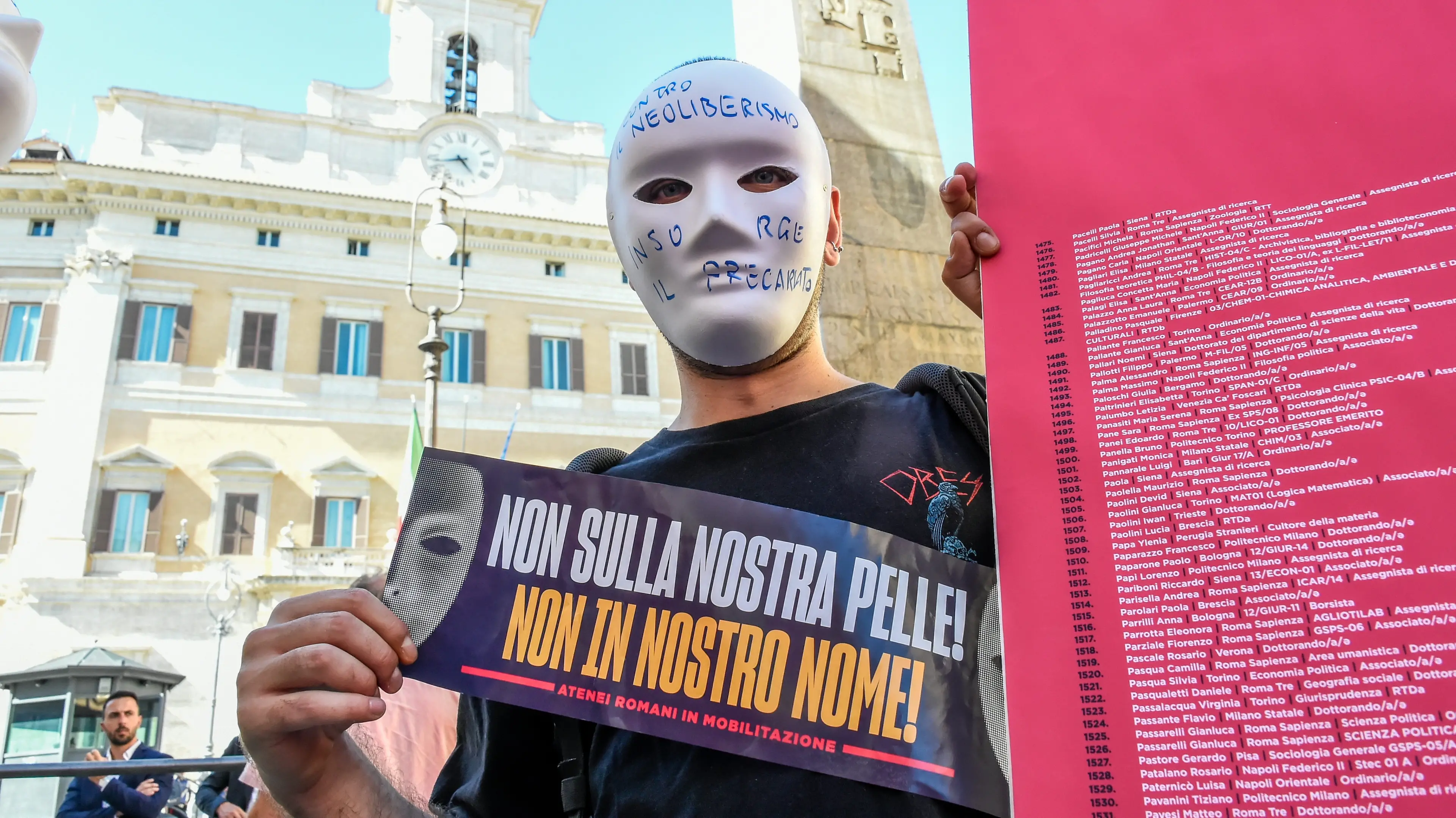 Alessandra, vita e morte di un’insegnante precaria
