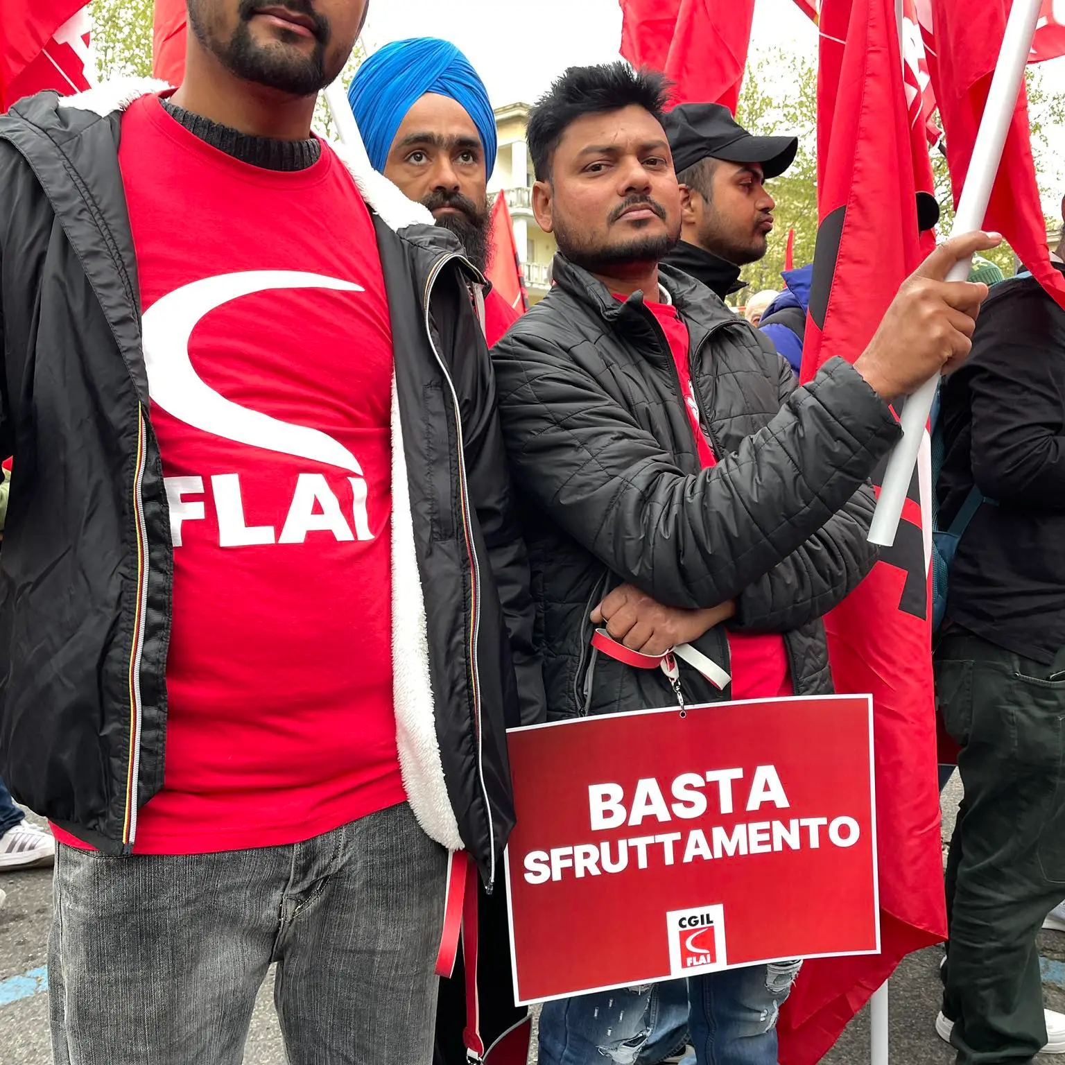 Lottiamo affinché non succeda più