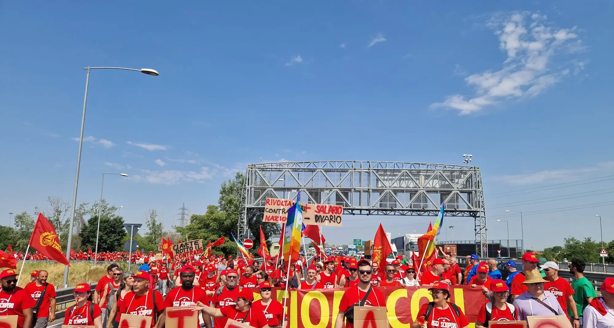 Metalmeccanici in piazza: “Vogliamo il contratto”