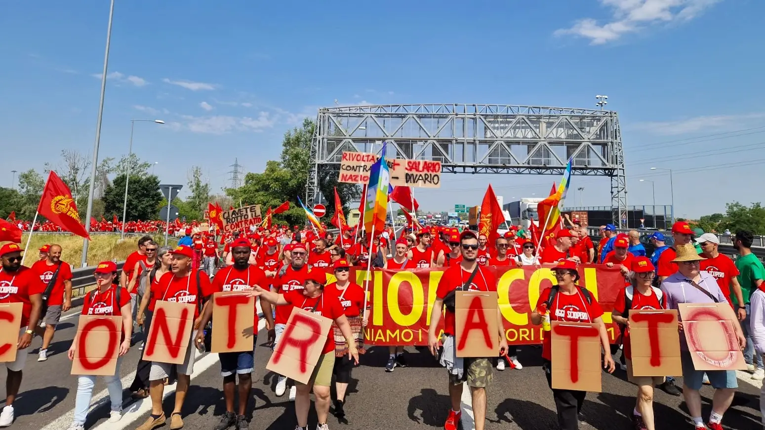Metalmeccanici in piazza: “Vogliamo il contratto”