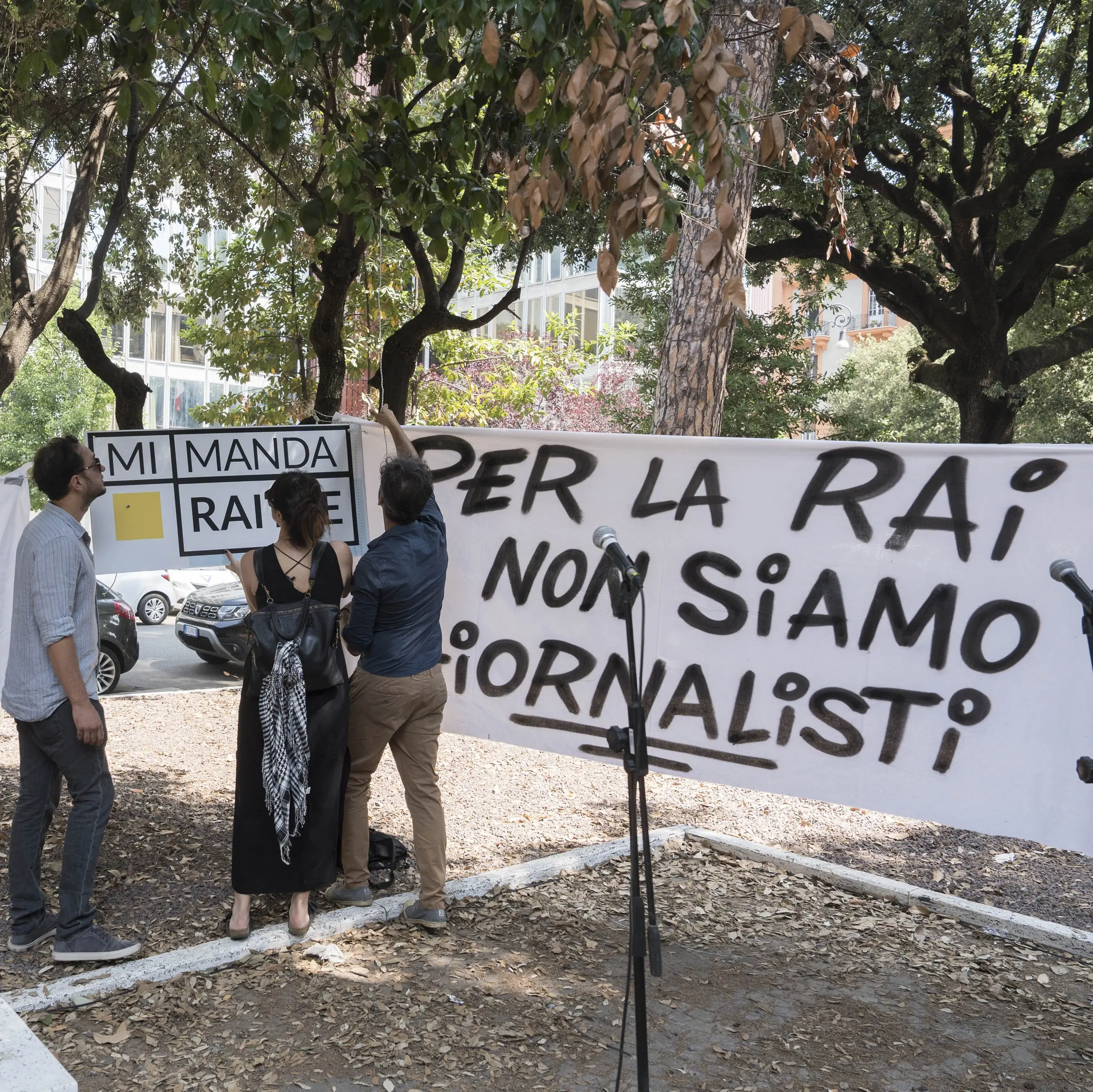 Rai: come d’autunno sugli alberi le foglie