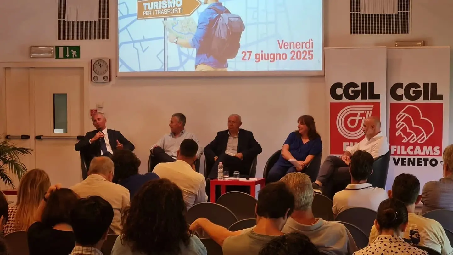 <p>Un momento dell&#39;iniziativa di oggi a Padova</p>\\n