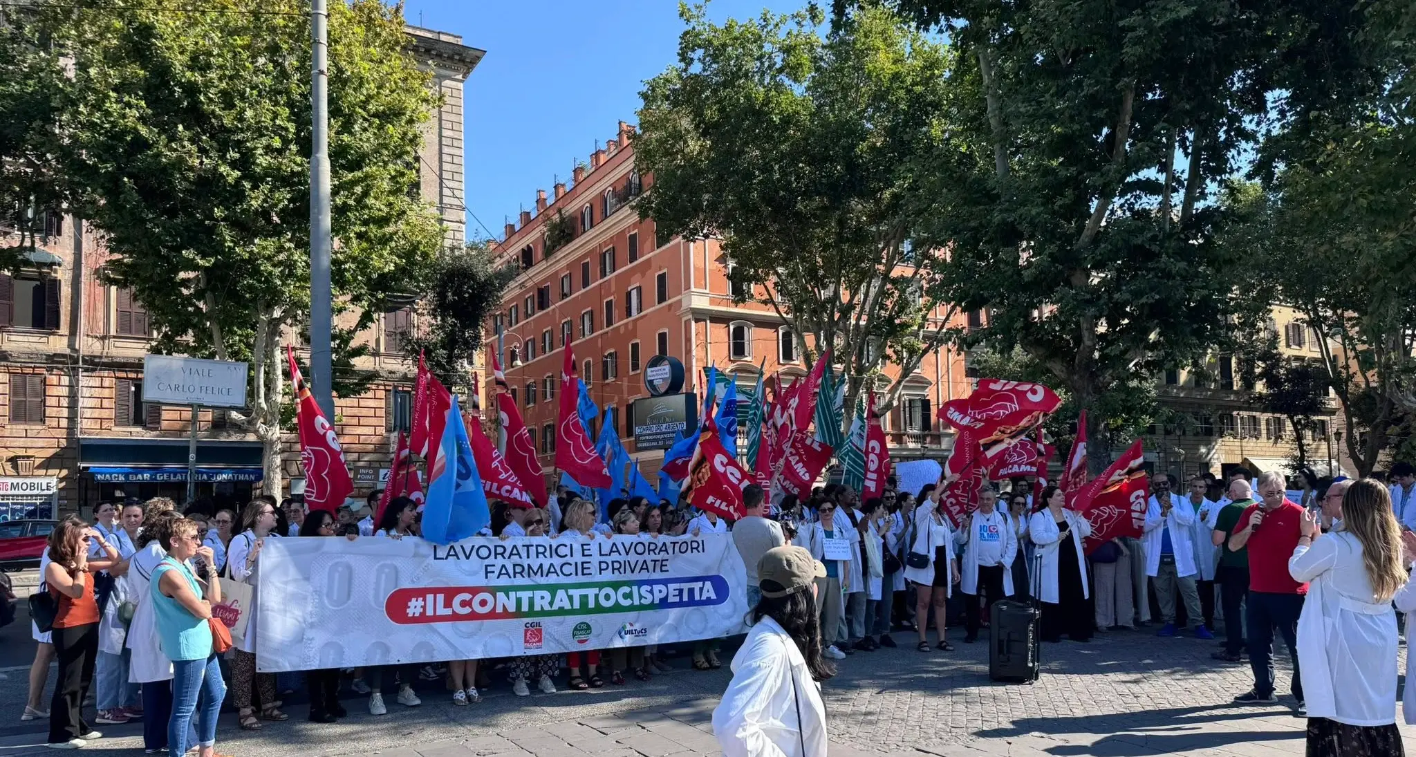 Farmacie in sciopero: “Vogliamo salari adeguati”