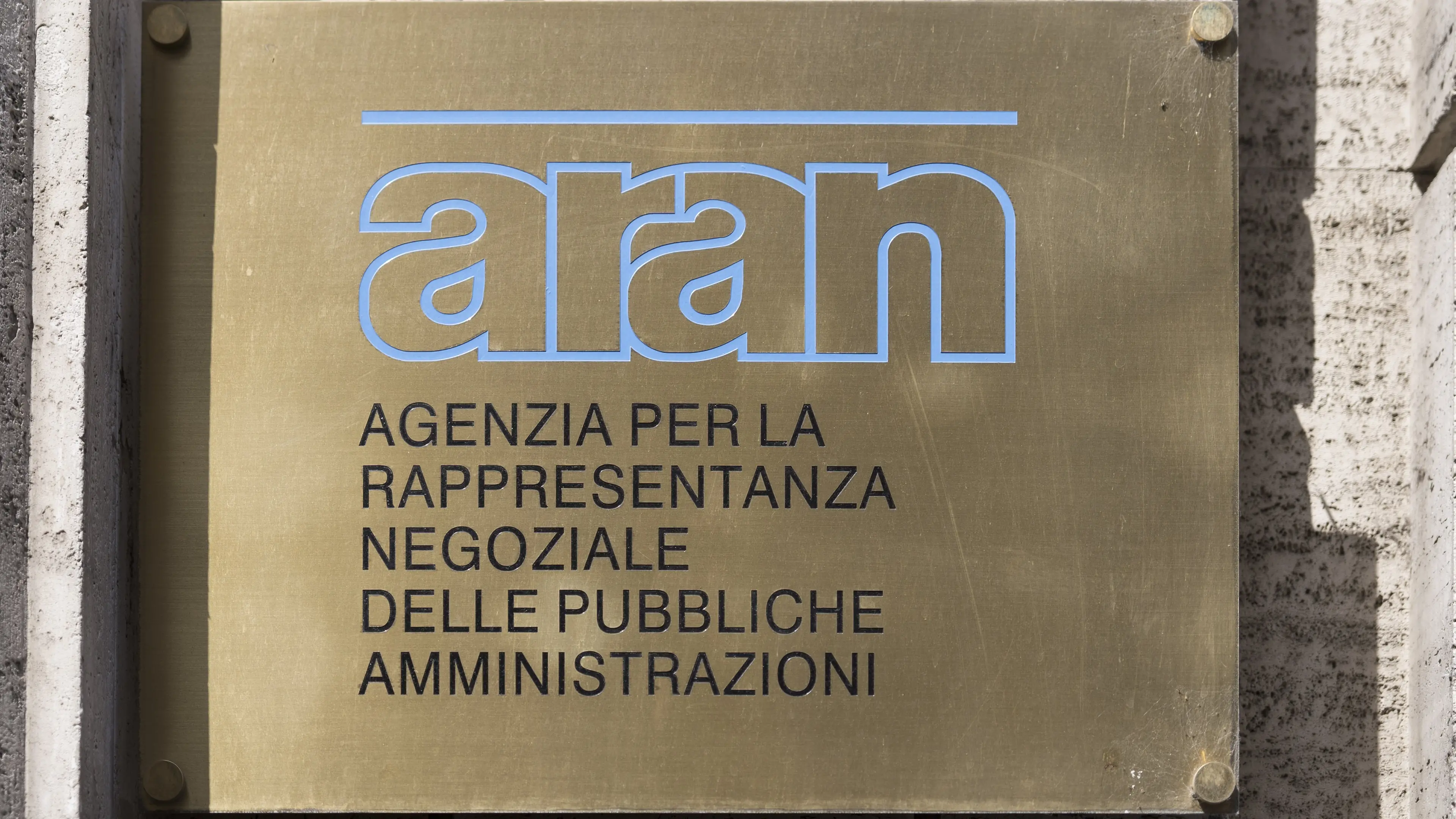 Ccnl Istruzione, Flc: ecco perché non abbiamo firmato