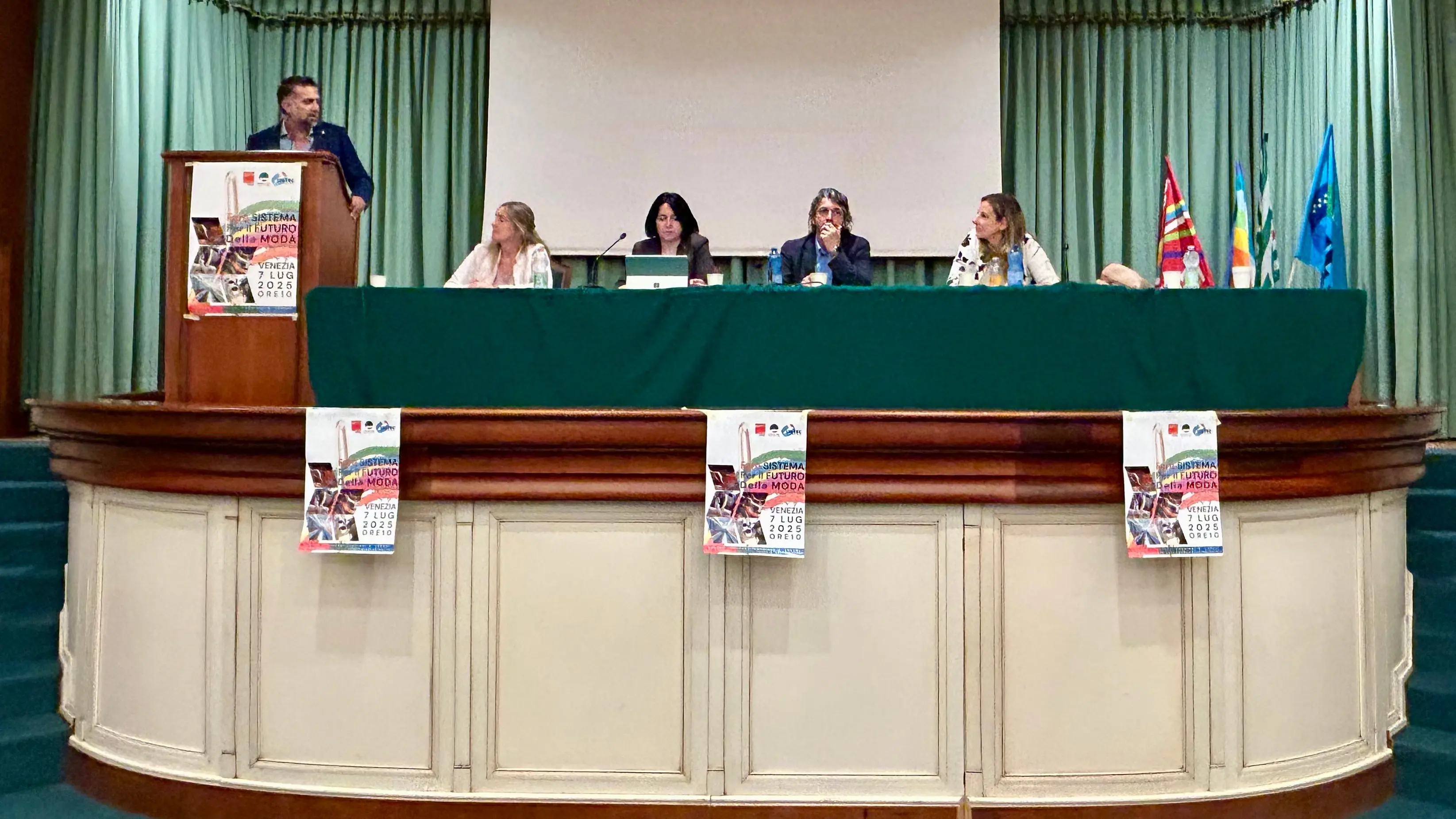 Moda in crisi, i sindacati chiedono un piano industriale