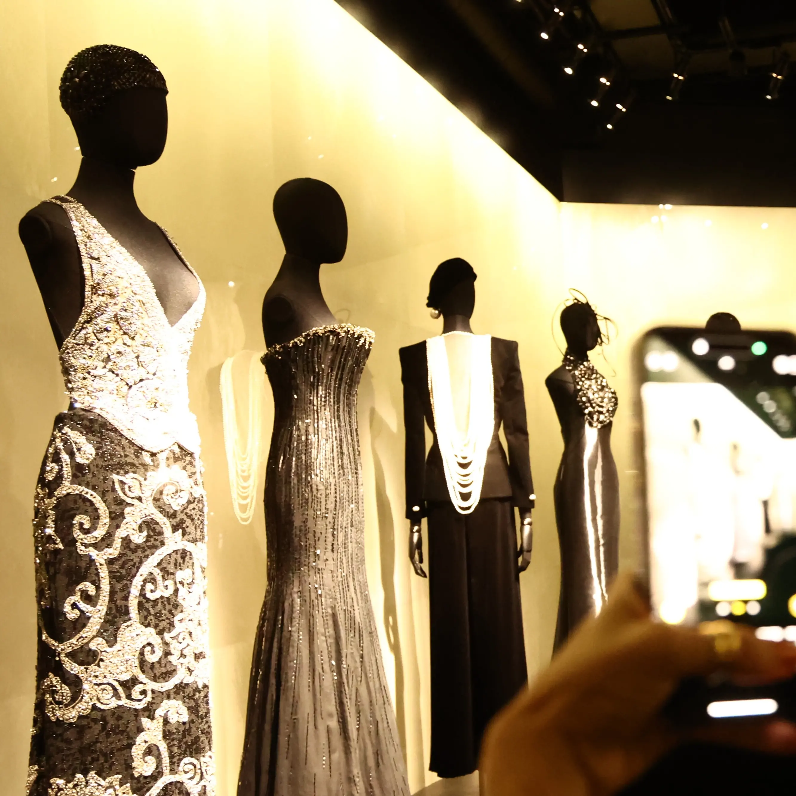 Moda, i sindacati: “Stop allo sfruttamento nei subappalti”