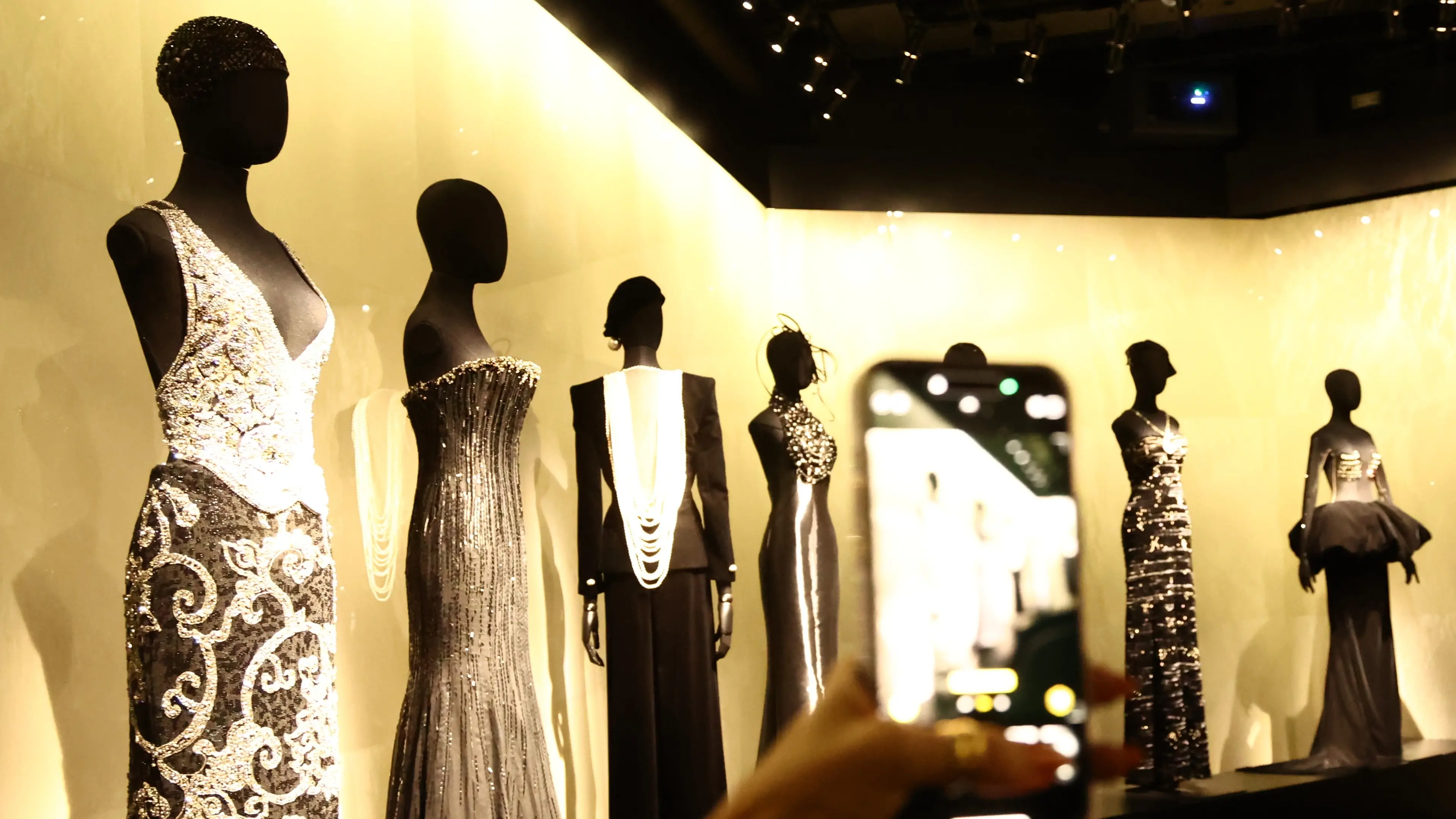 Moda, i sindacati: “Stop allo sfruttamento nei subappalti”