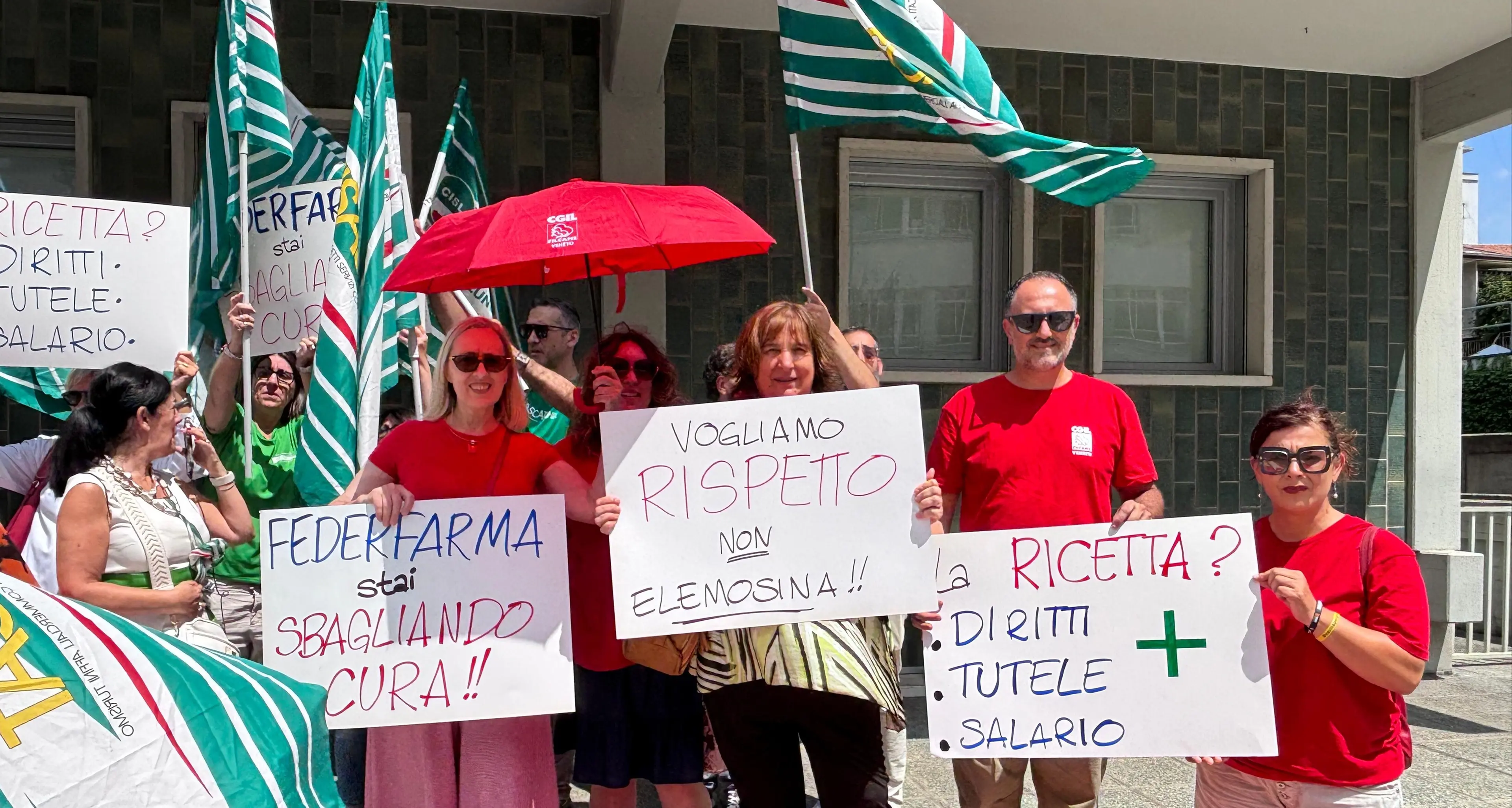 Farmacie private, continua la mobilitazione sul territorio per chiedere il rinnovo del contratto