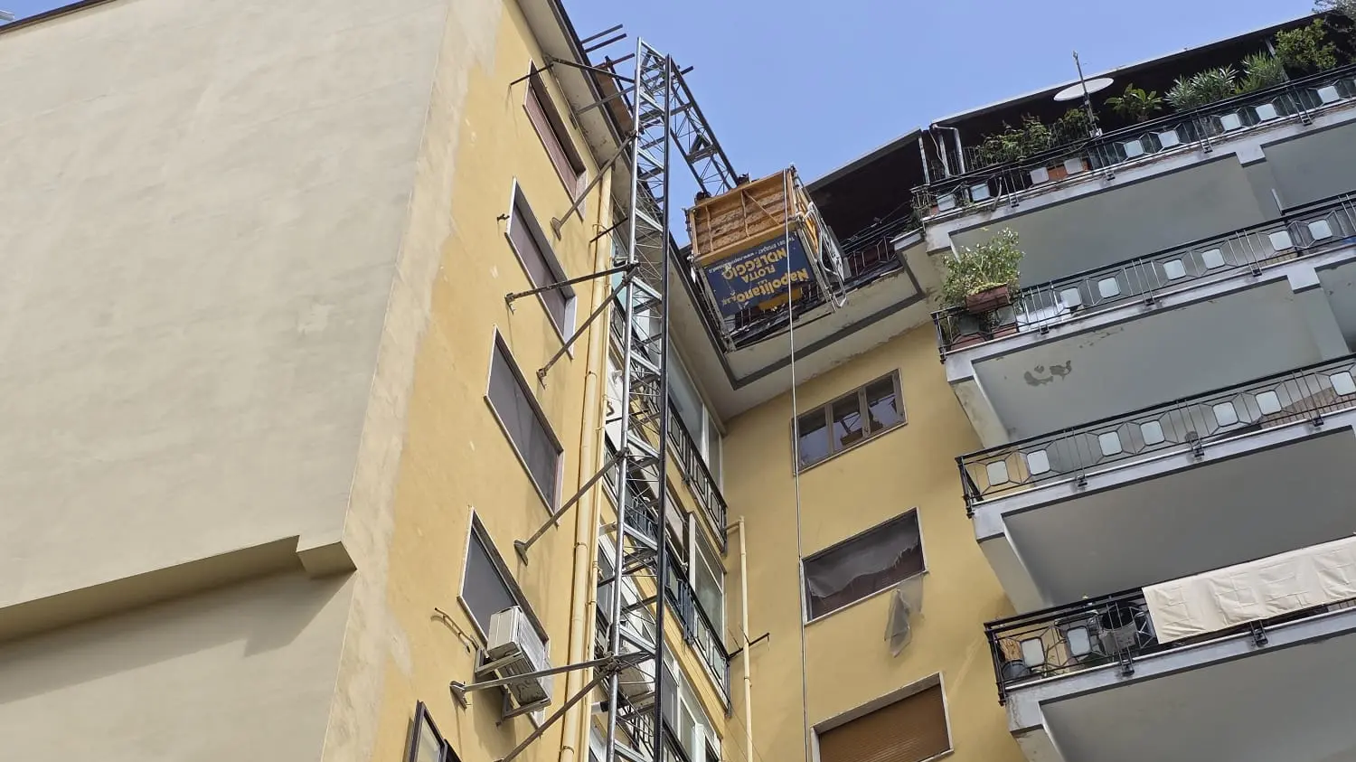 A Napoli muoiono tre operai. “Tragedia insostenibile”