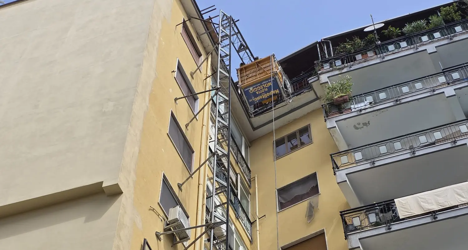 A Napoli muoiono tre operai. “Tragedia insostenibile”