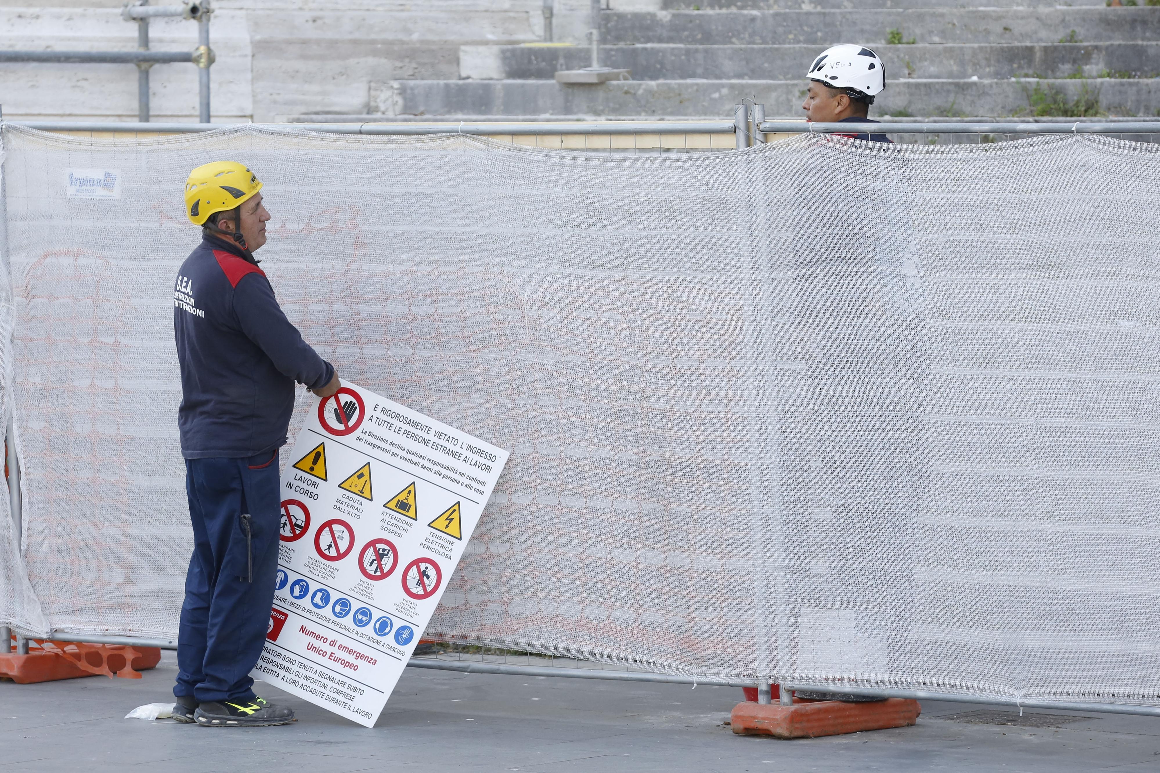 Operaio precipita da 6 metri in provincia di Torino: grave