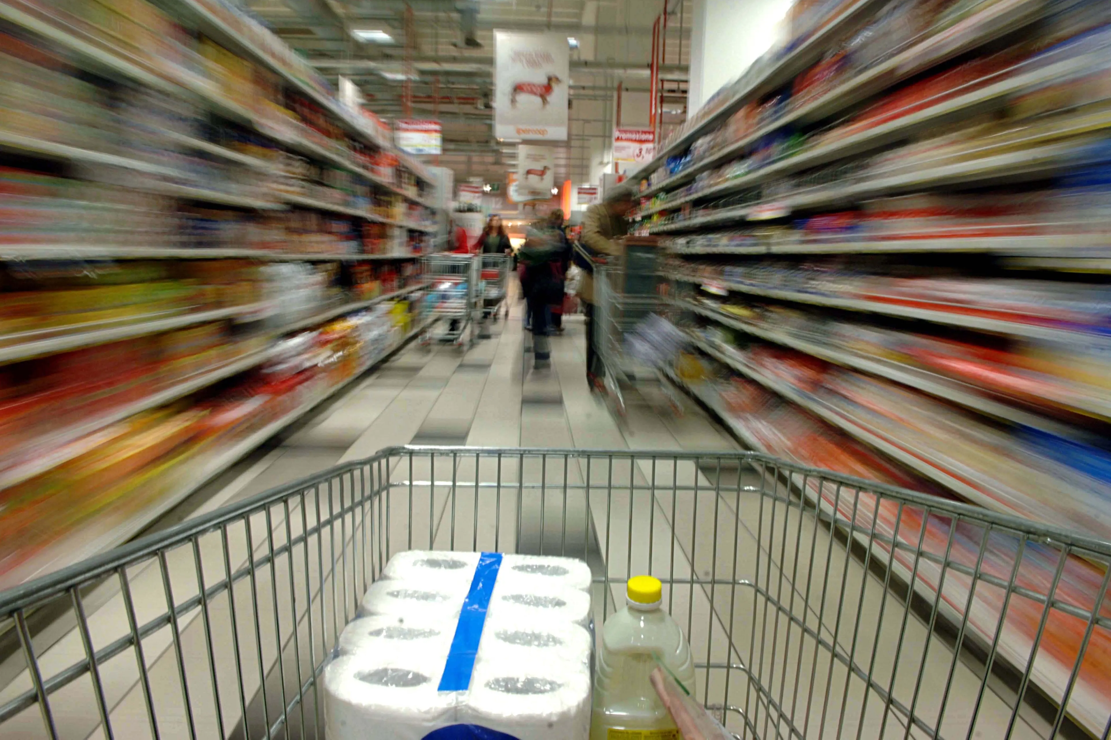 Il carrello della spesa? Sempre più caro