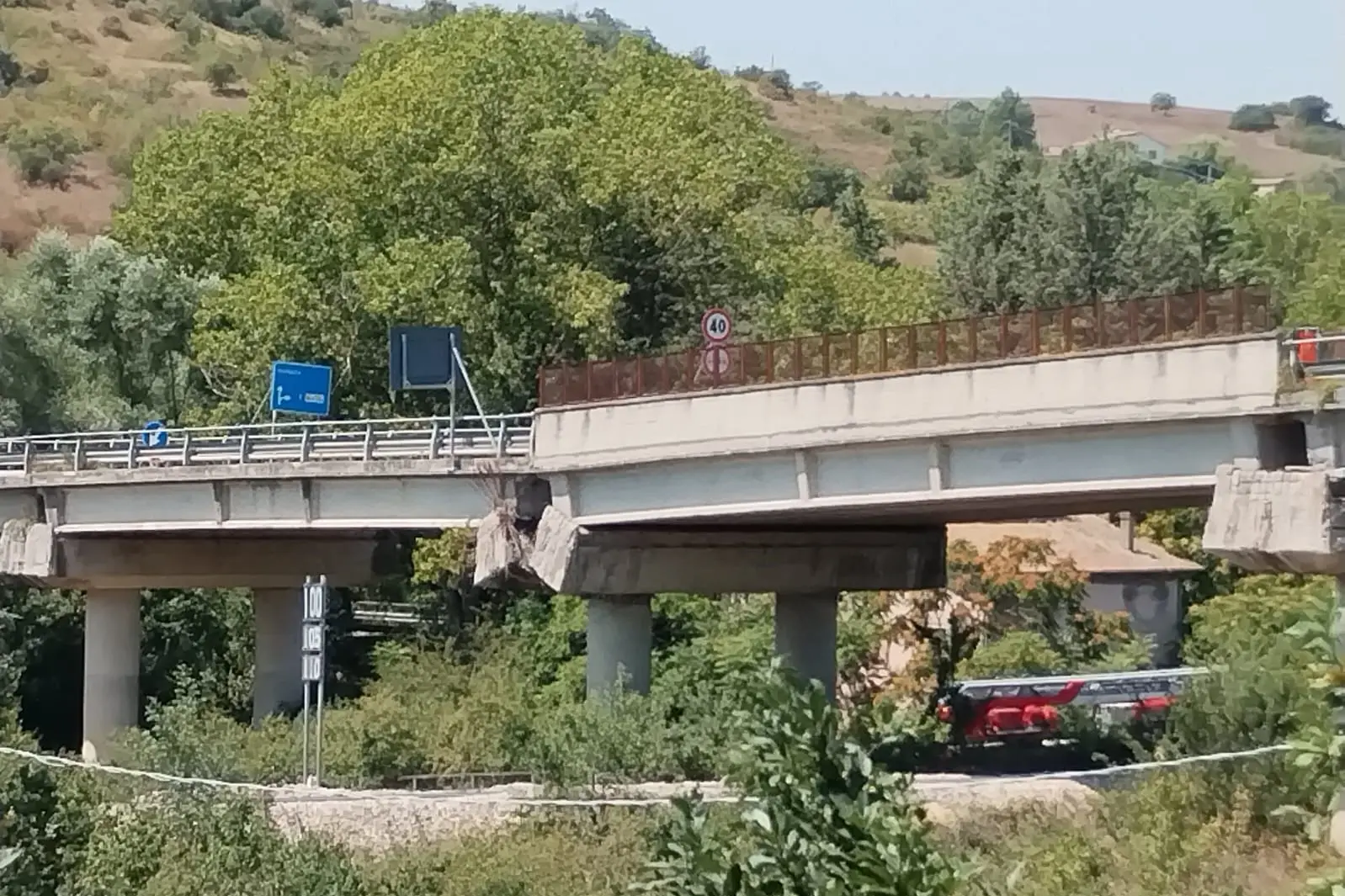 Cede un viadotto a Potenza. “Infrastrutture abbandonate”