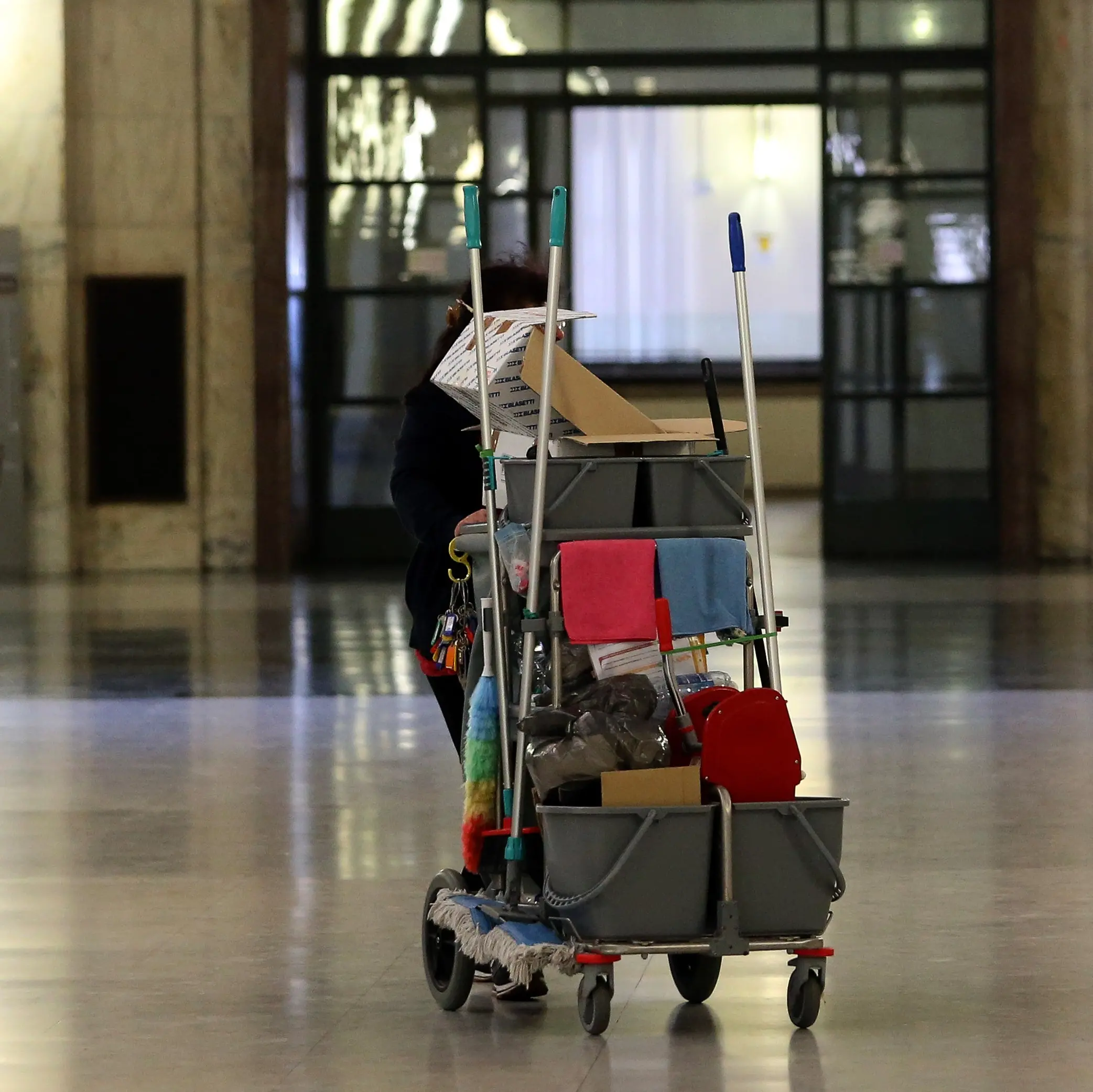 Glo.ser, 37 lavoratori senza stipendio