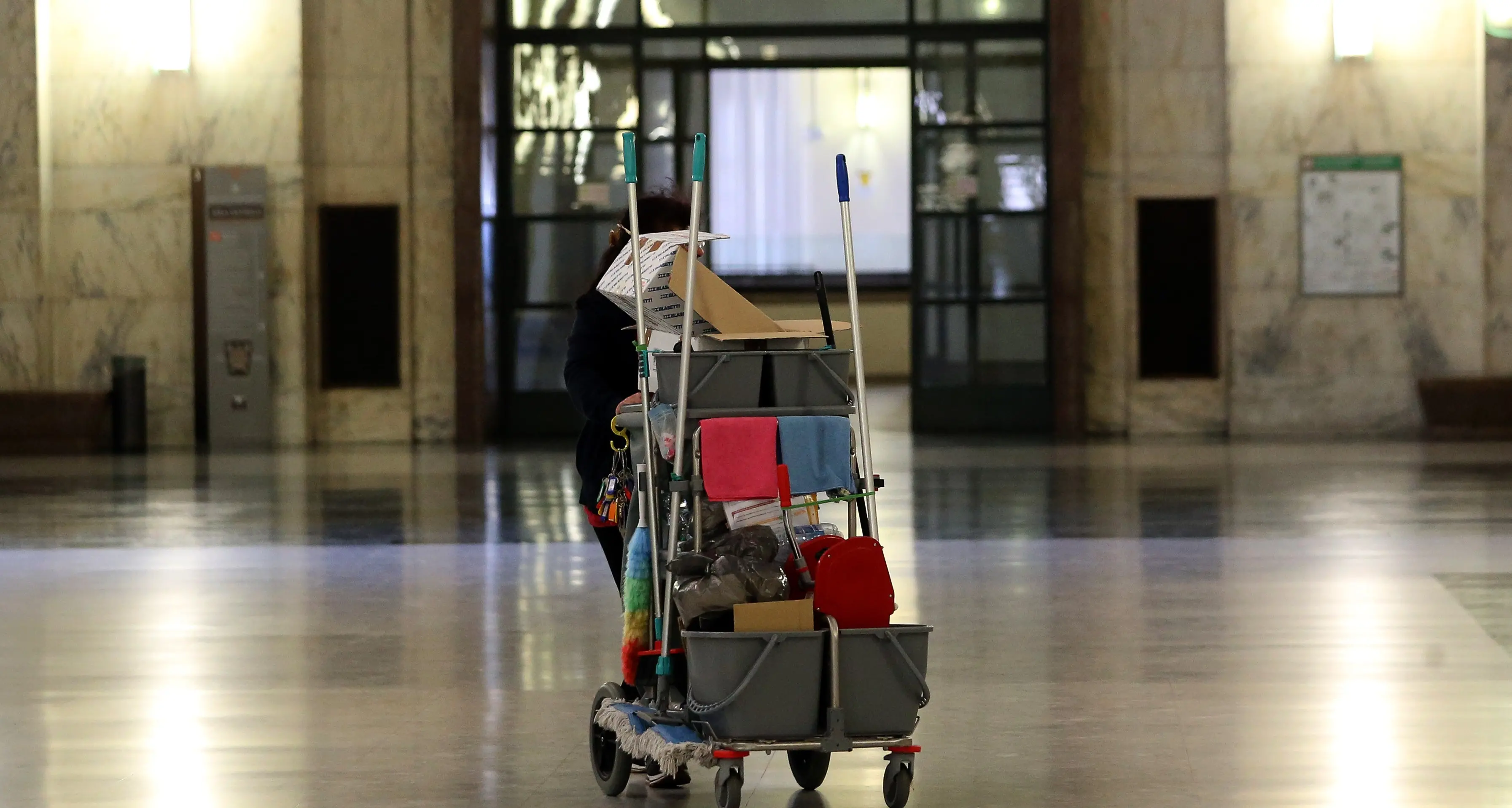 Glo.ser, 37 lavoratori senza stipendio