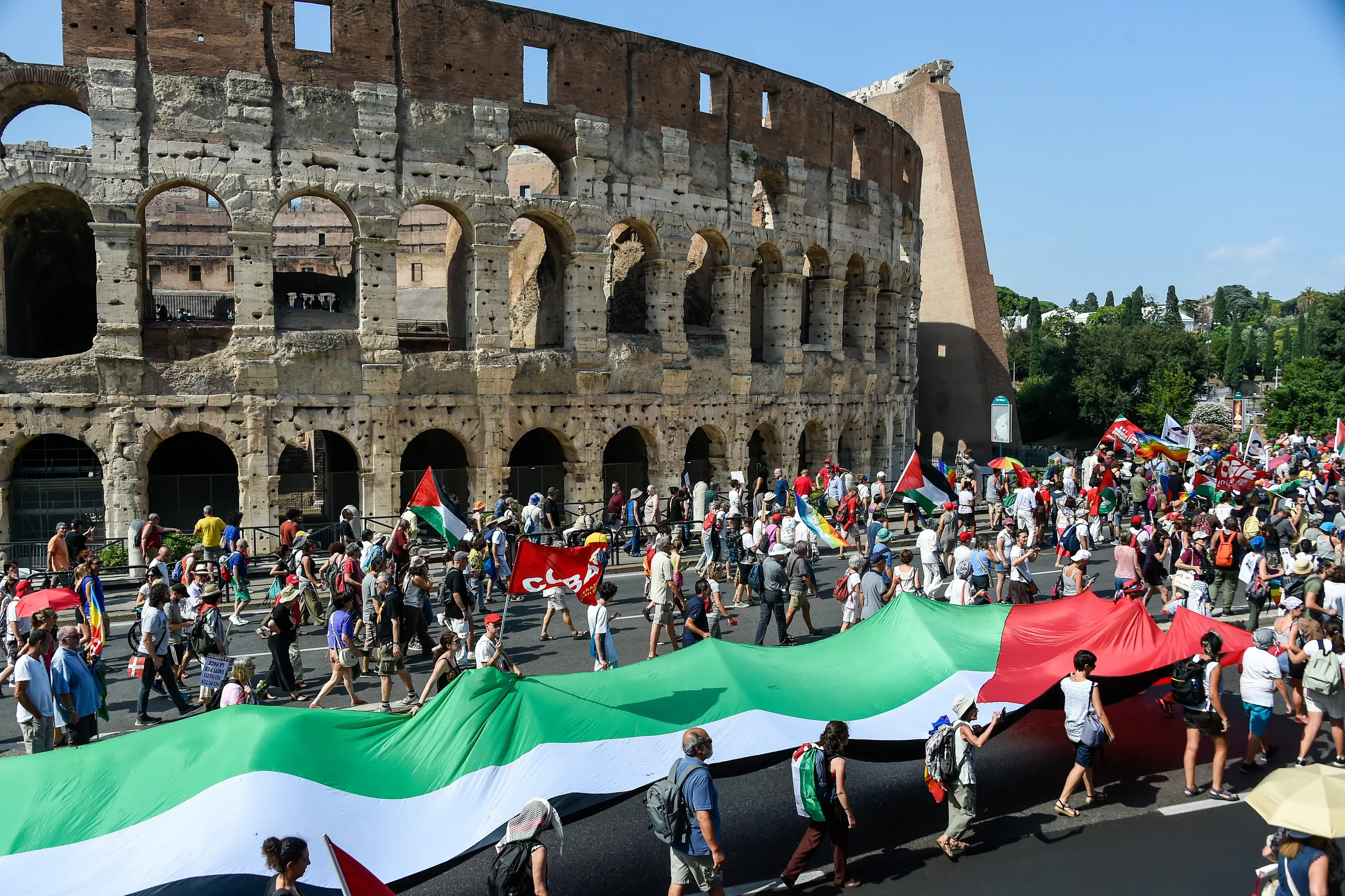 “Fermiamo la barbarie”. Manifestazione il 6 settembre