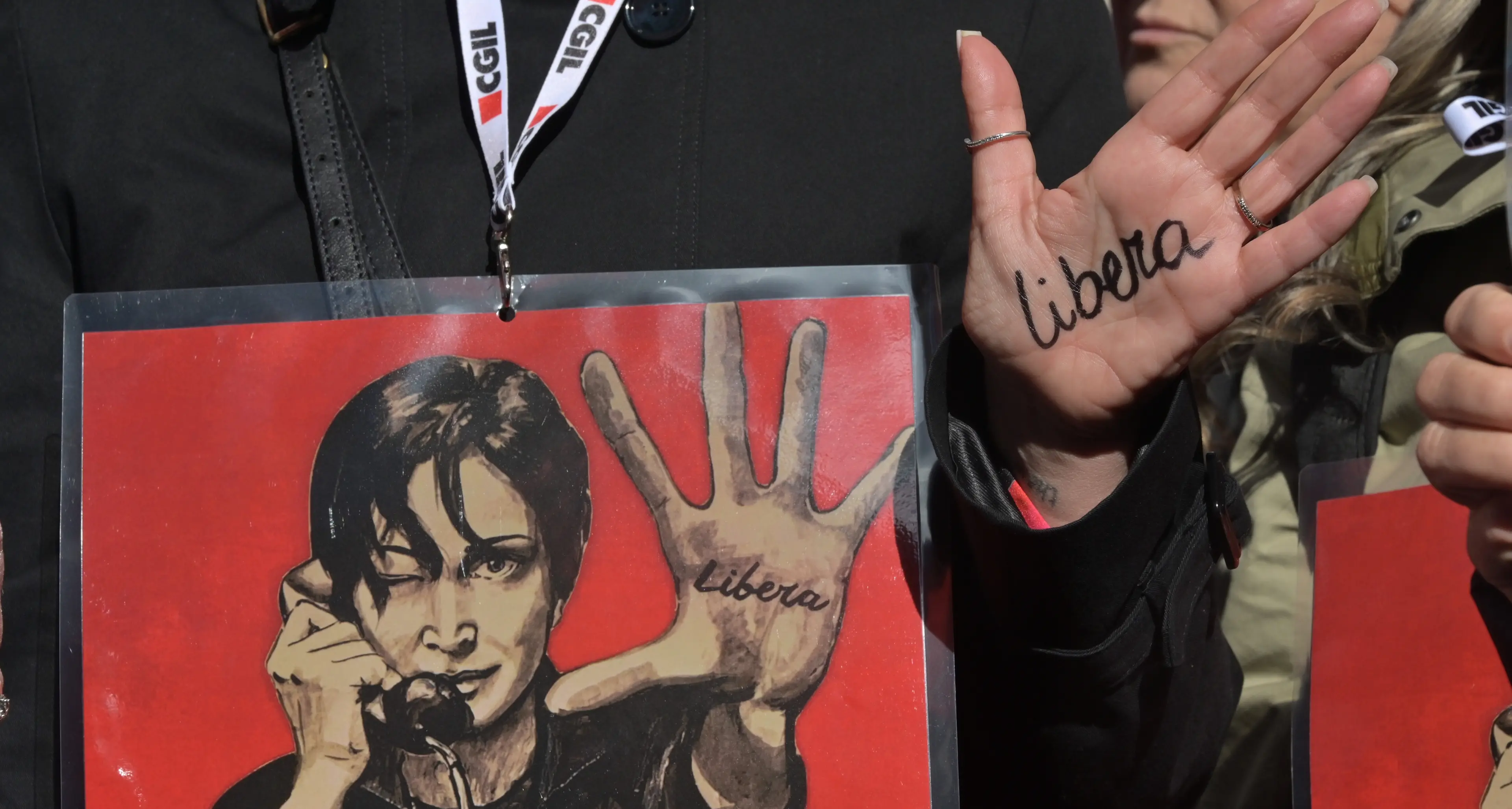 Un impegno vero contro la violenza digitale