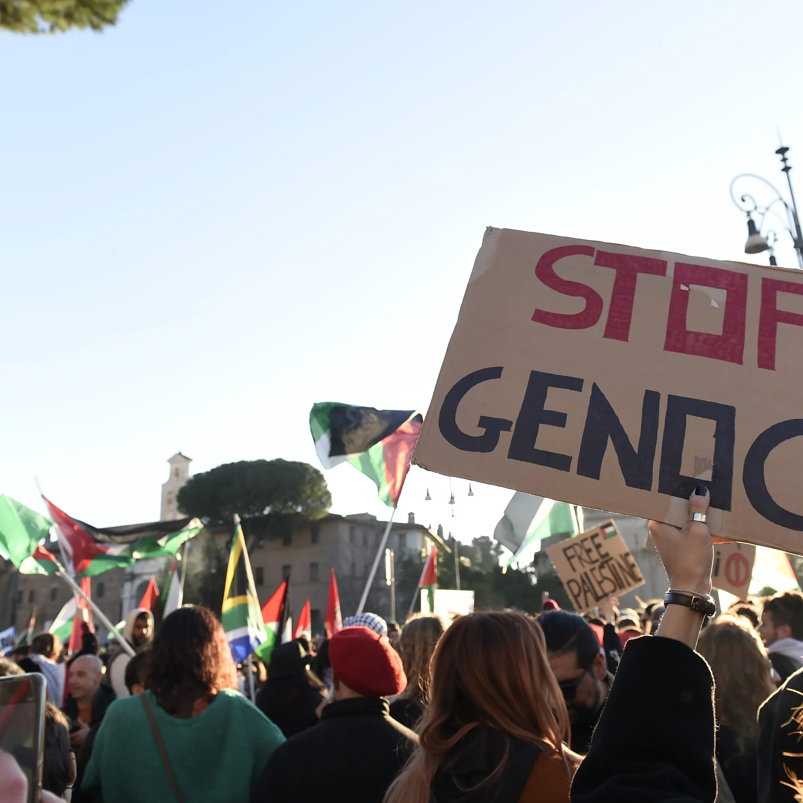 La denuncia di Ofer Cassif: “Netanyahu usa l’antisemitismo come arma politica”
