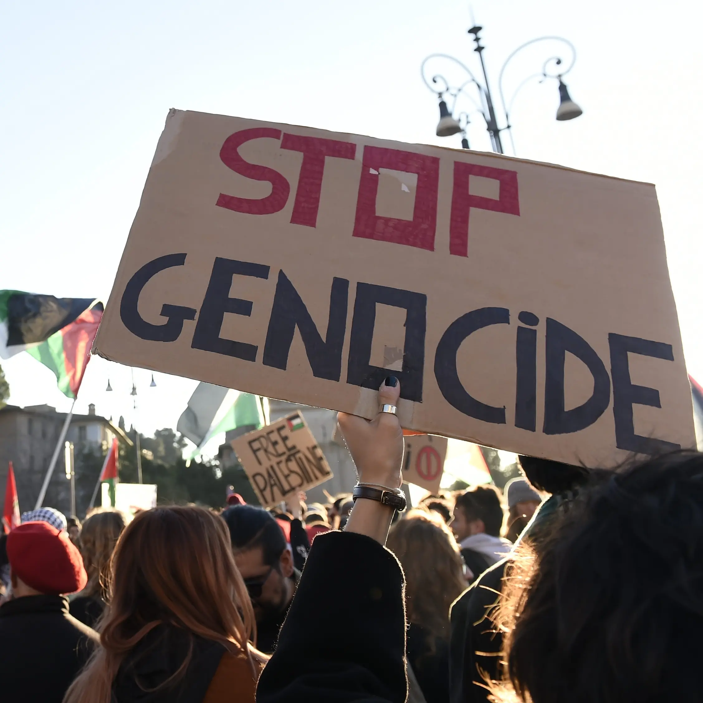 La denuncia di Ofer Cassif: “Netanyahu usa l’antisemitismo come arma politica”