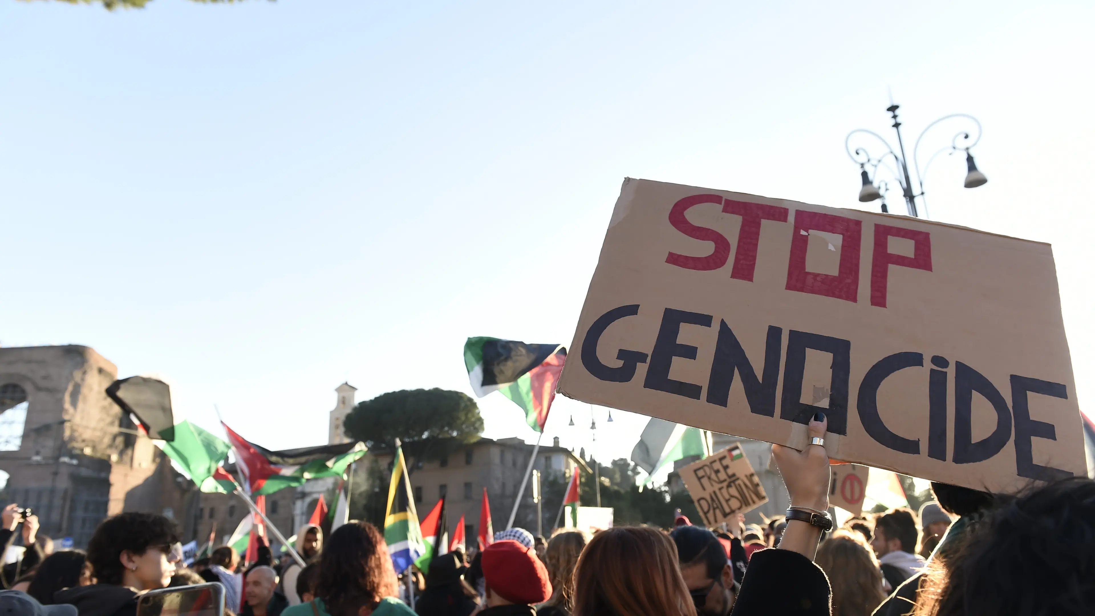 La denuncia di Ofer Cassif: “Netanyahu usa l’antisemitismo come arma politica”