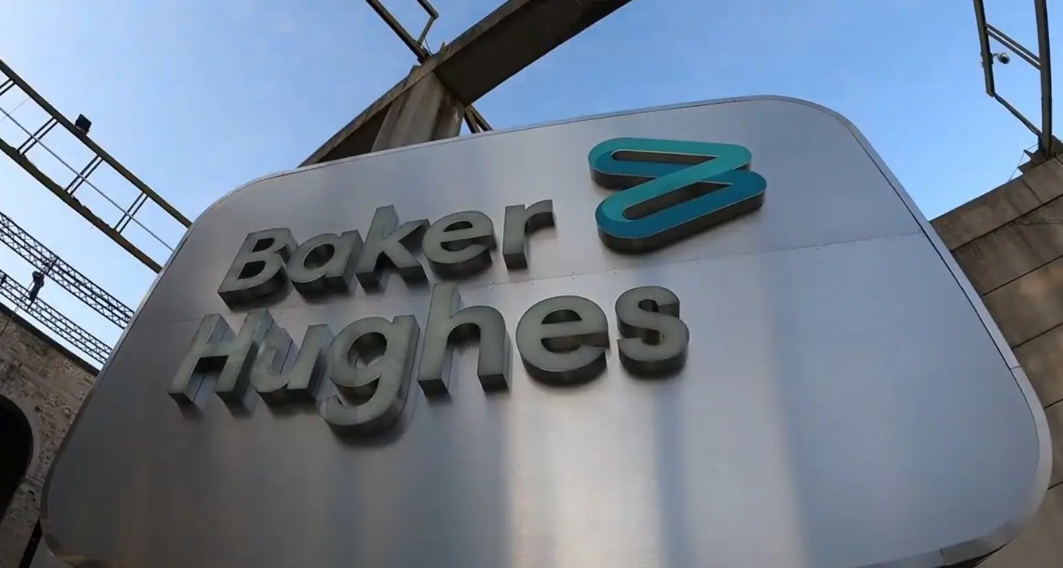 Baker Hughes, accordo su investimenti e assunzioni