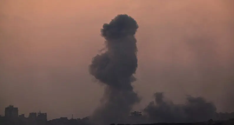 Israele invade Gaza city. Cos’altro deve accadere per fermare il genocidio?
