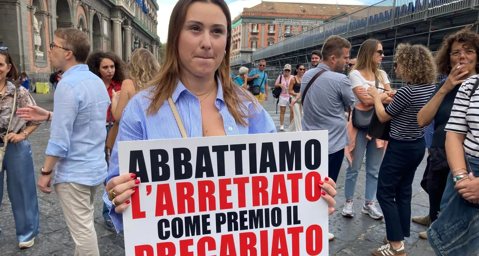 Napoli, il presidio dei precari della giustizia
